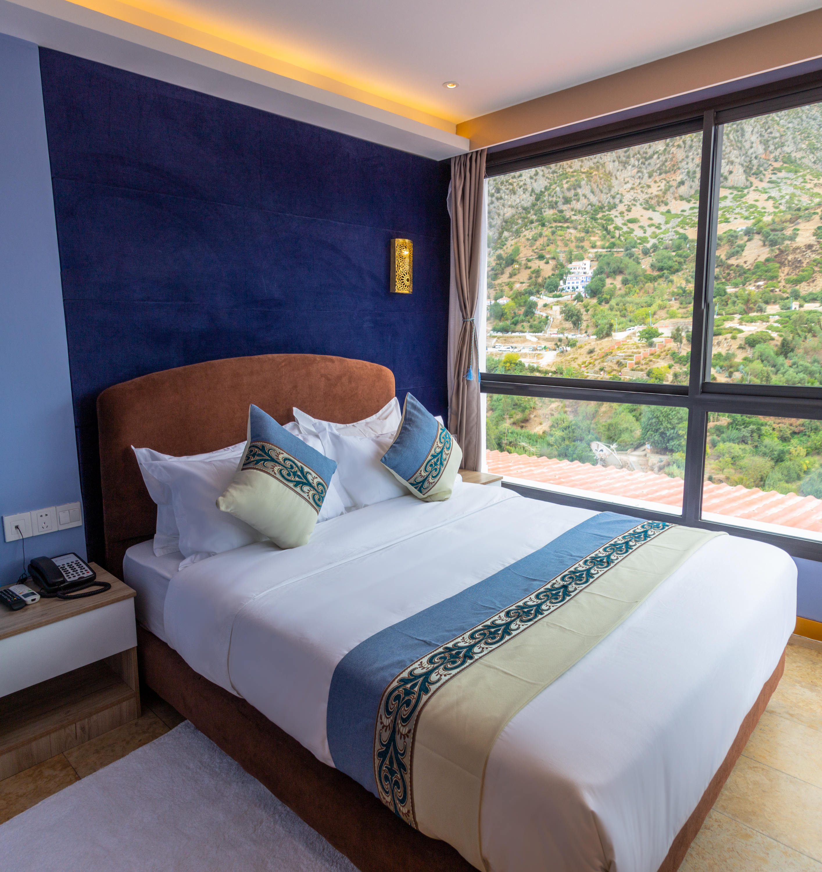 Double Deluxe King Bed