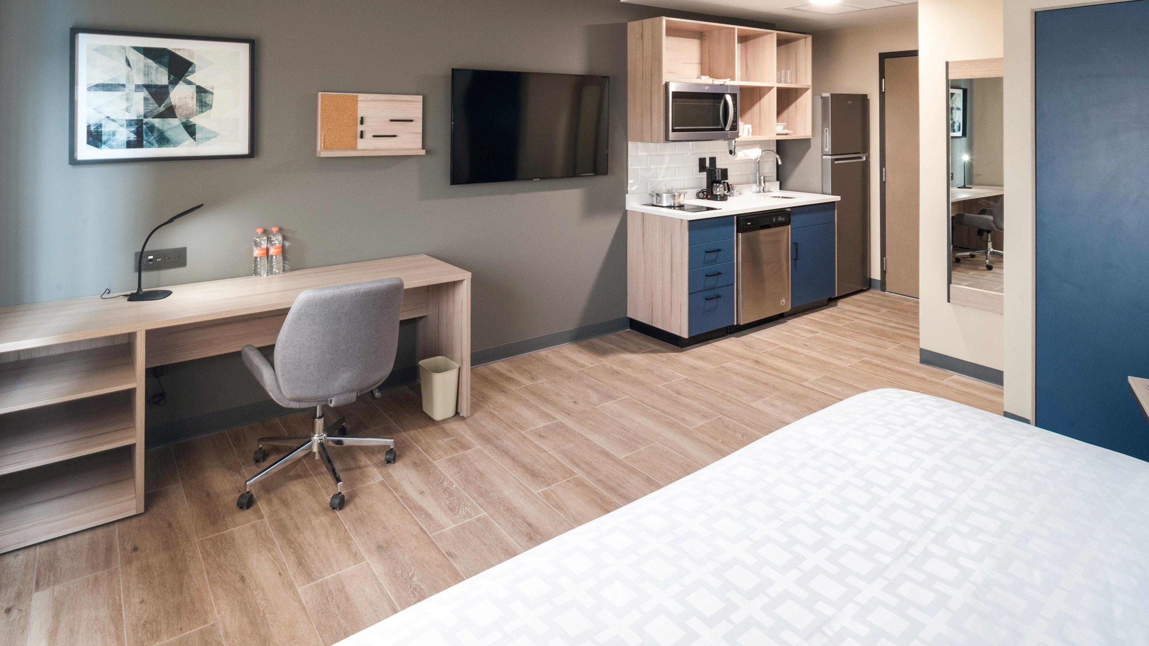 Studio Queen Size Bed