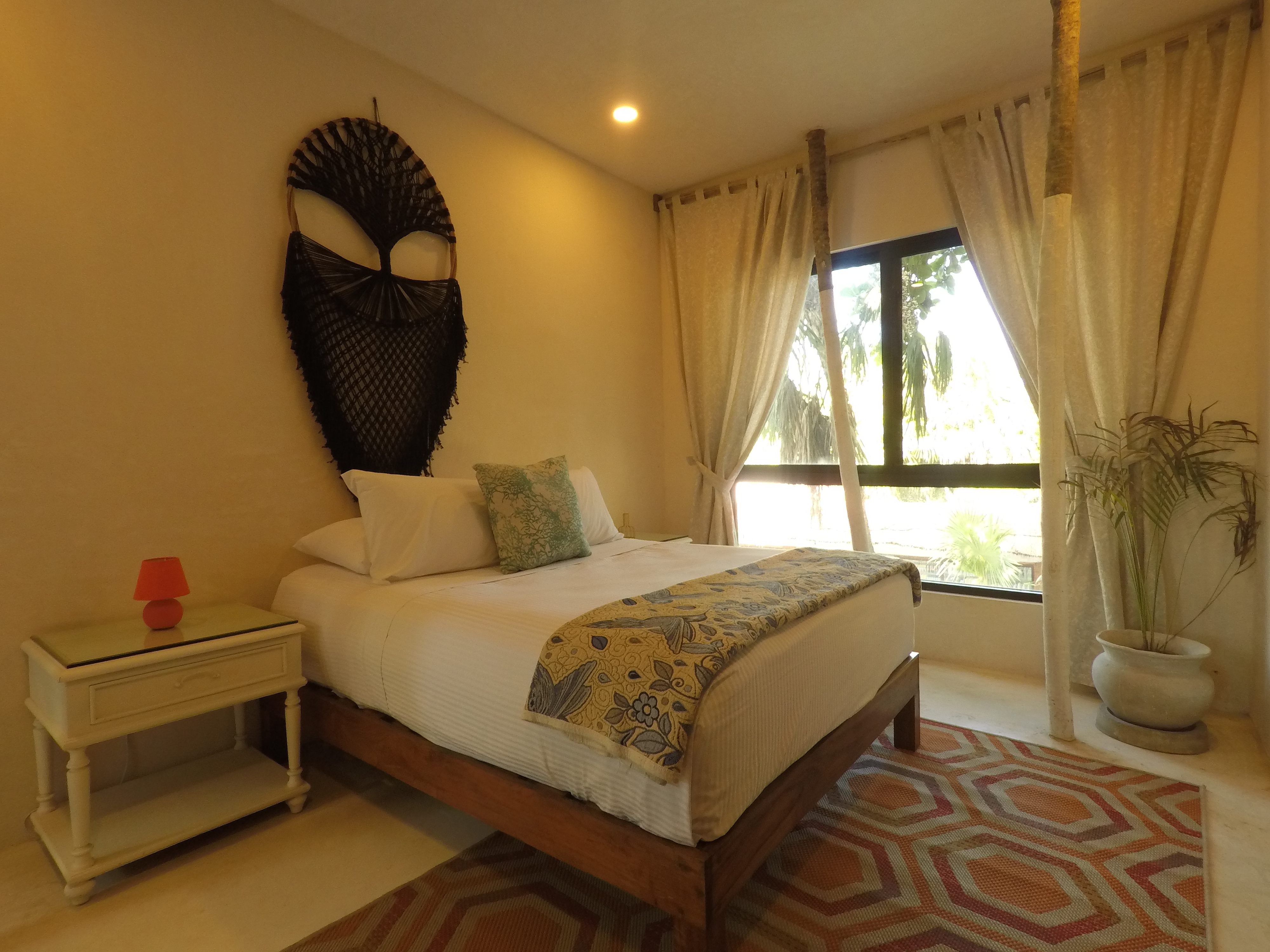 Double Deluxe One Bed