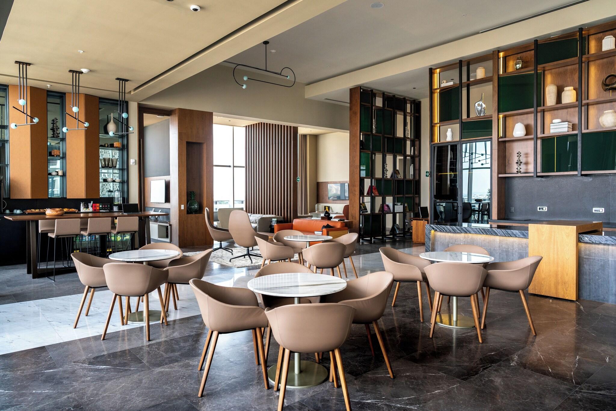 Junior Suite King Size Bed