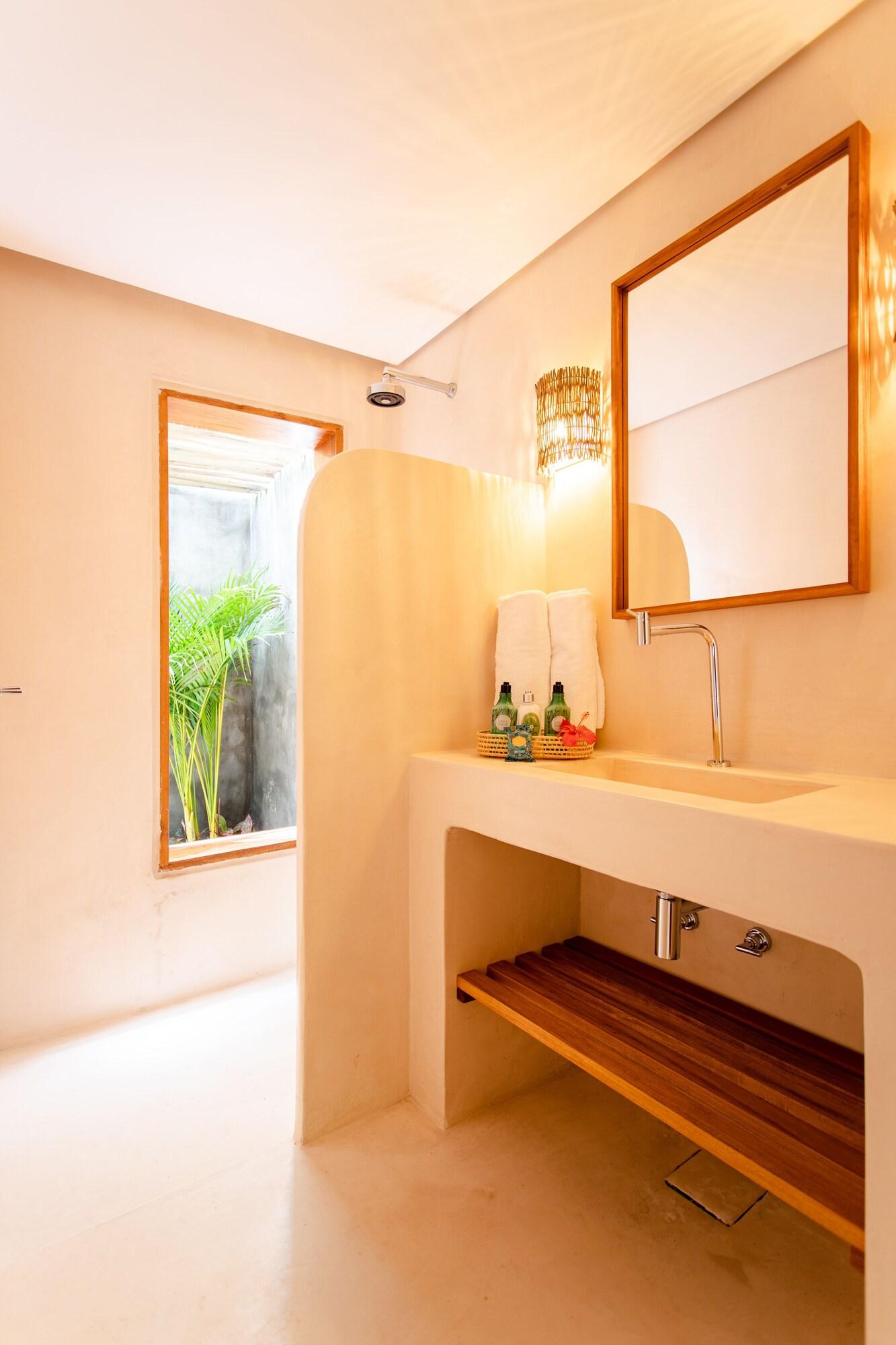 Double Garden View King Bed