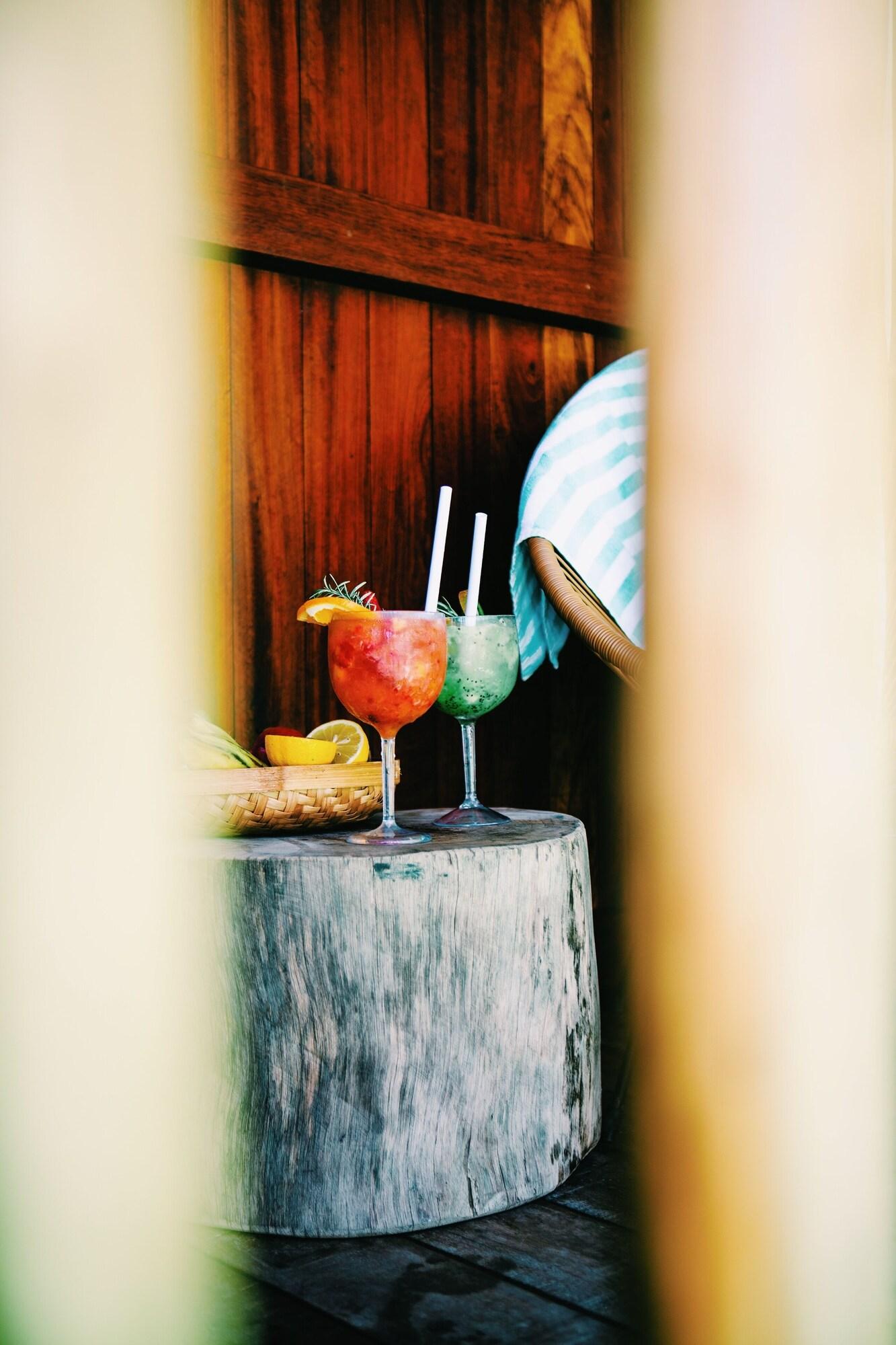 Double Deluxe Pool View