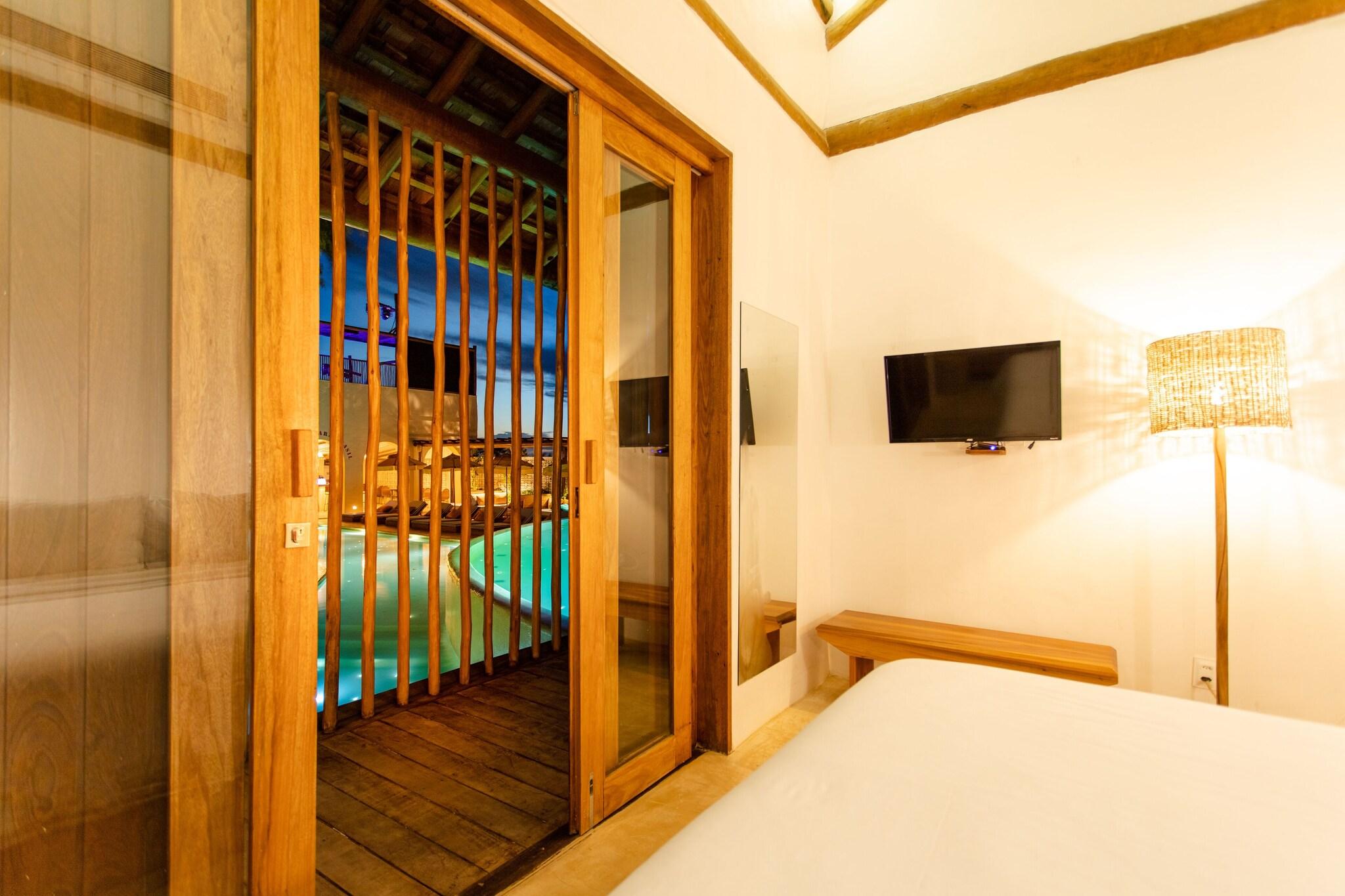 Double Deluxe Pool View