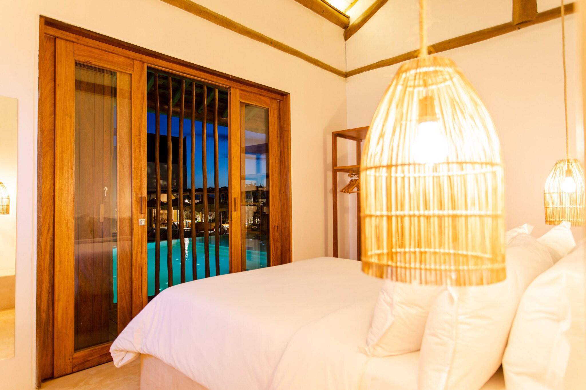 Double Deluxe Pool View