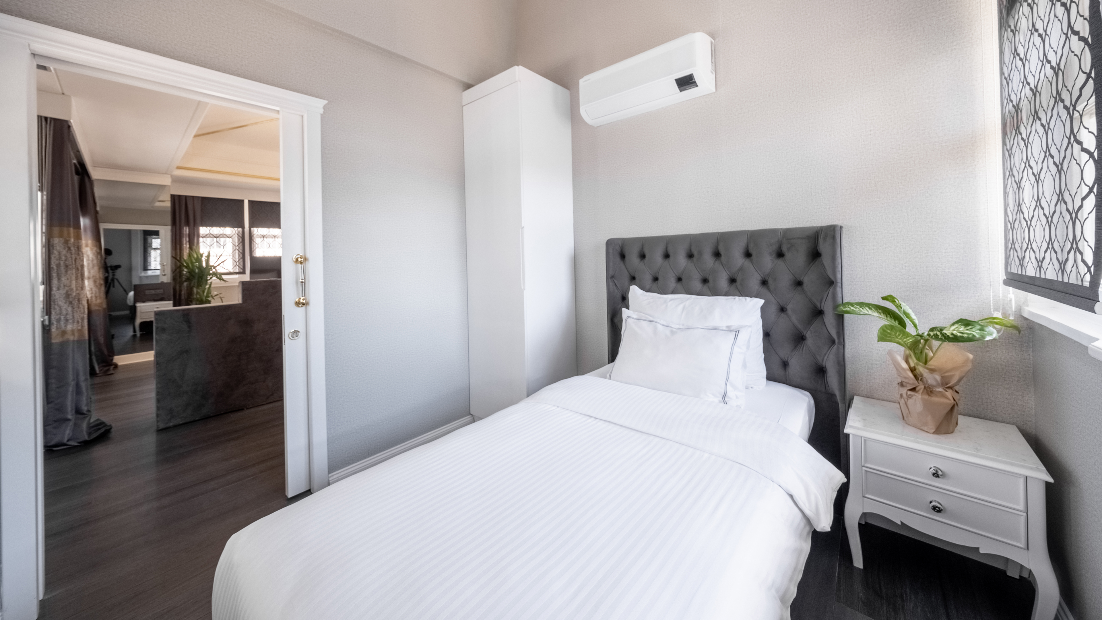 Family Room City View