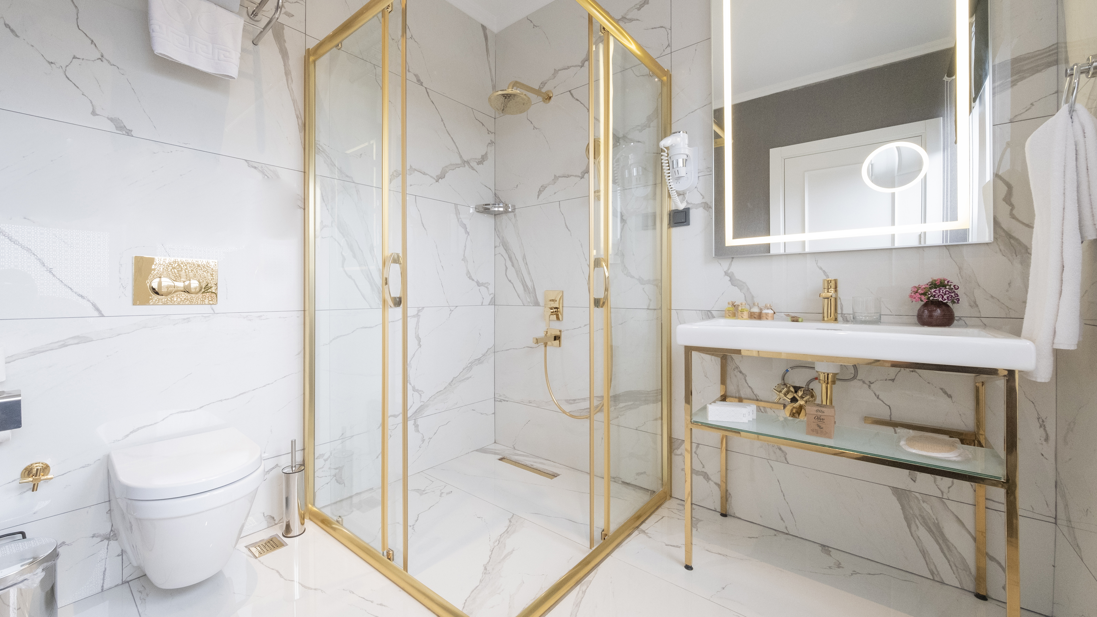 Family Room Connecting Room