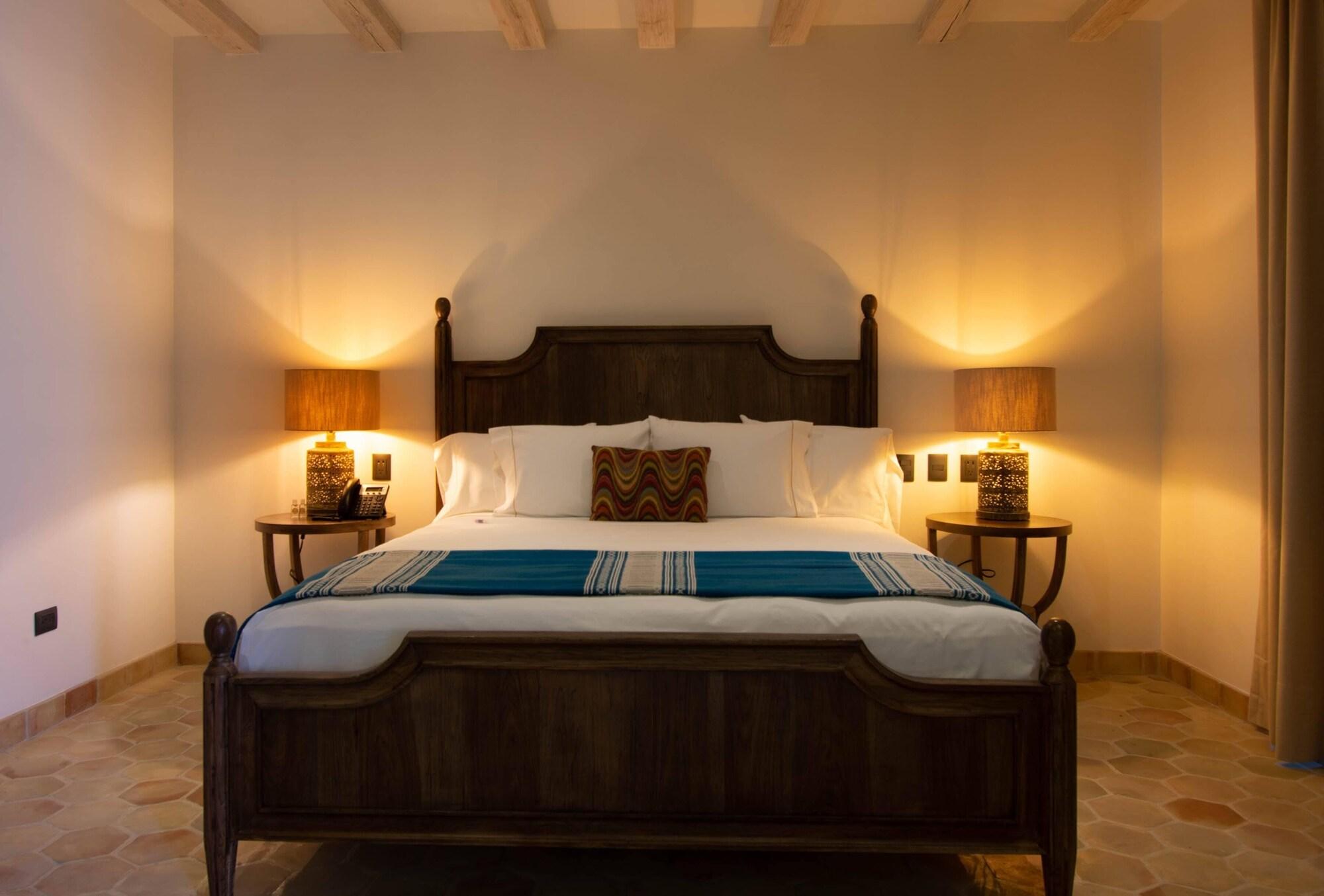 Double Deluxe King Bed