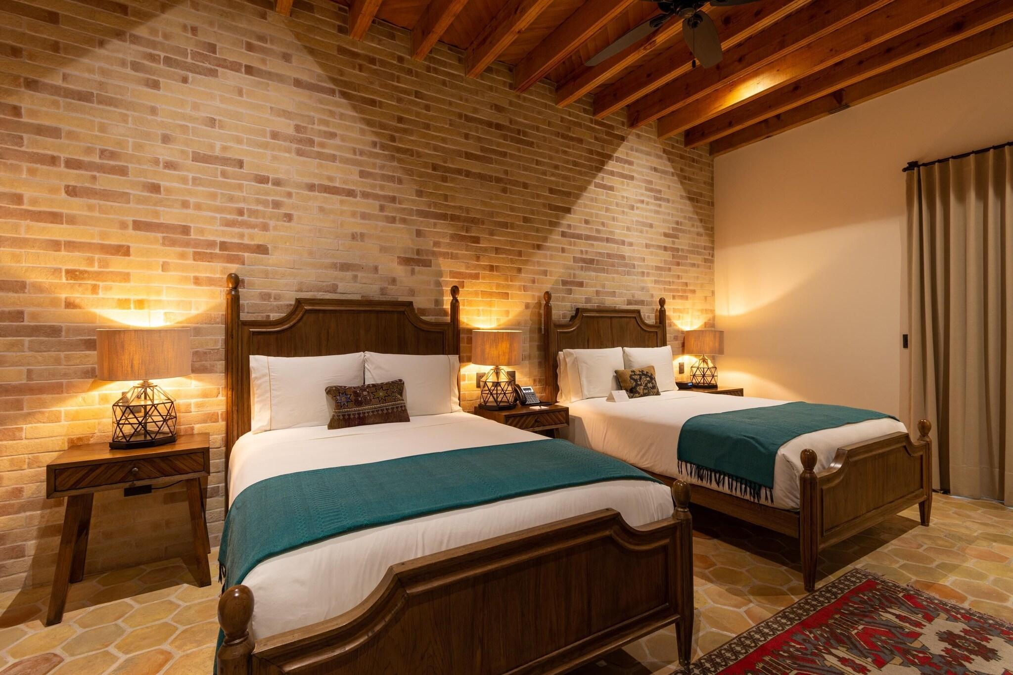 Double Deluxe Two Queen Beds