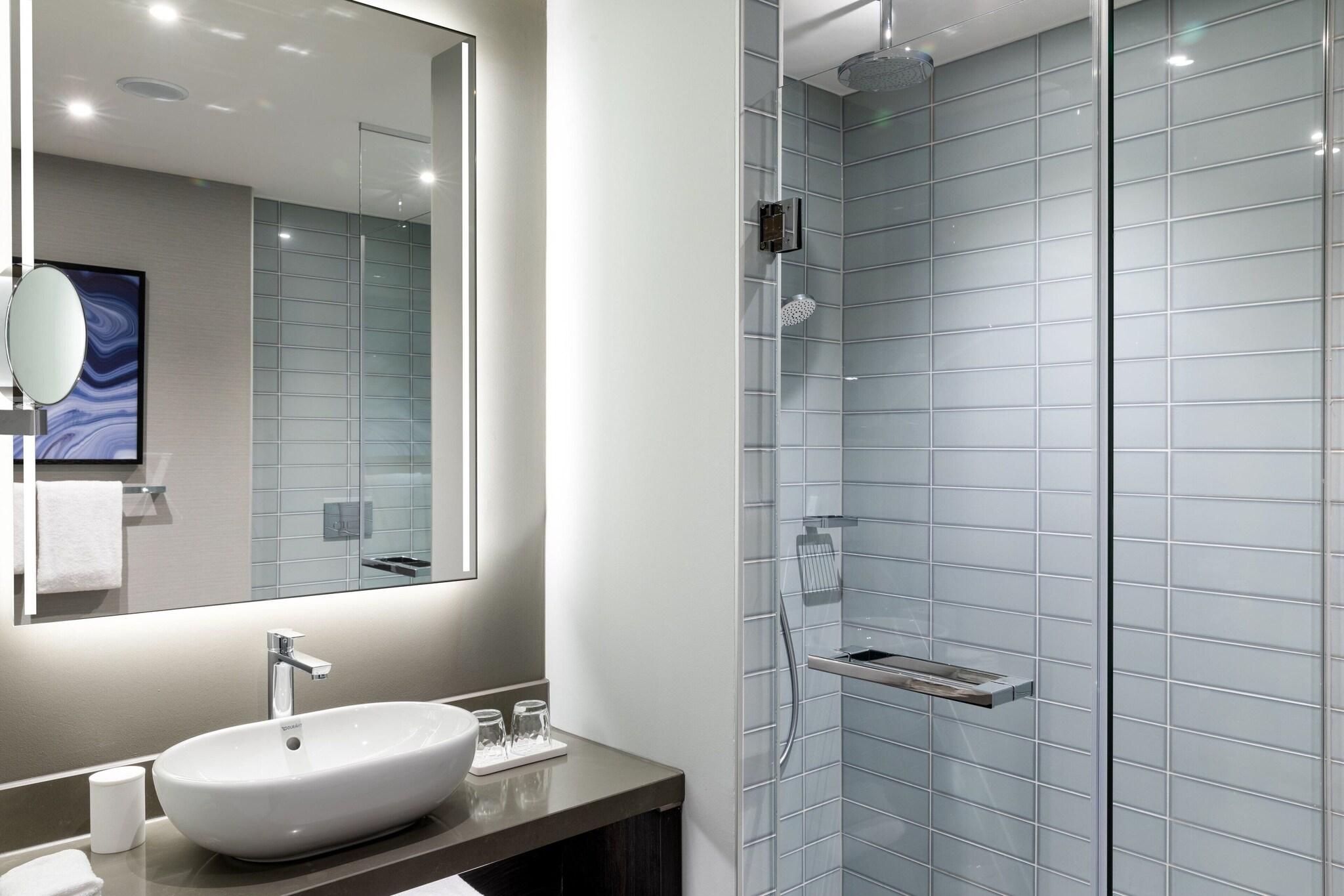 Junior Suite King Size Bed