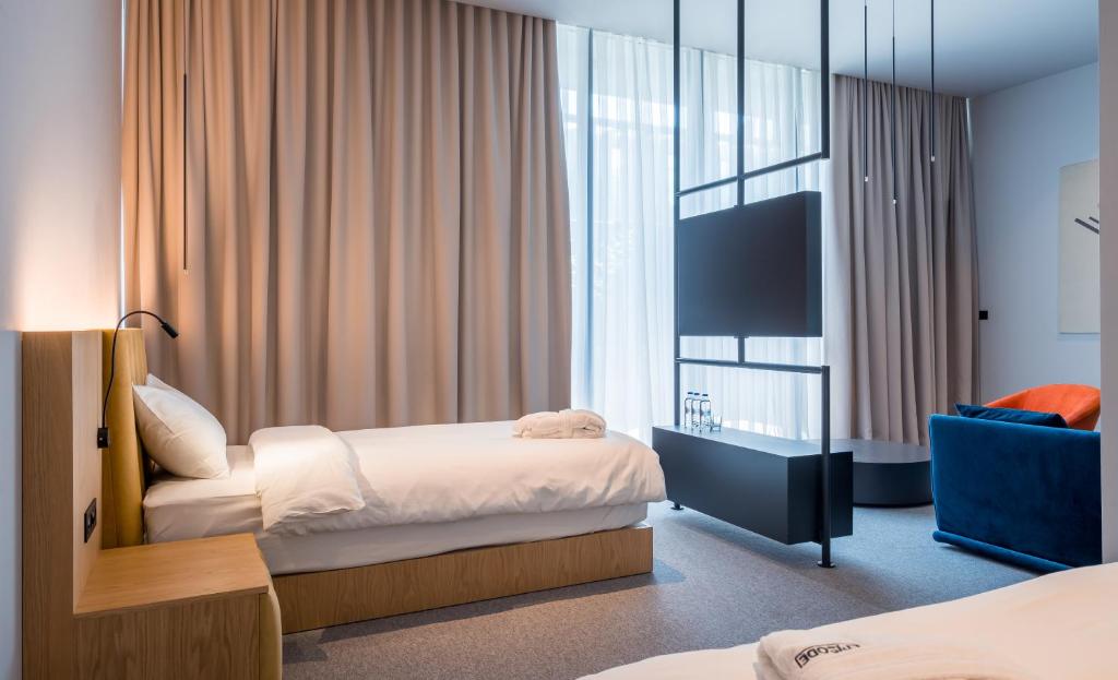 Family Room Superior