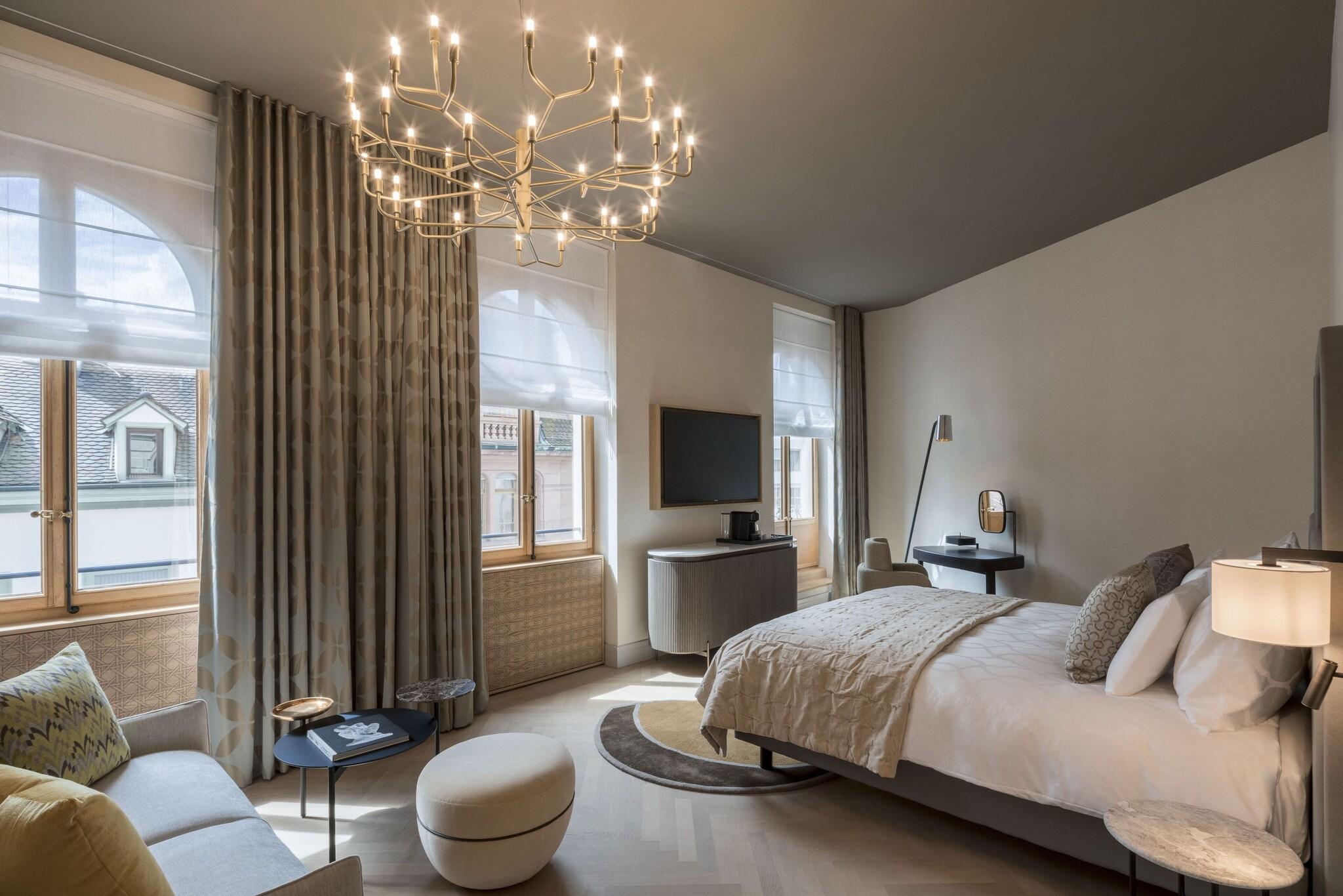 Junior Suite King Size Bed