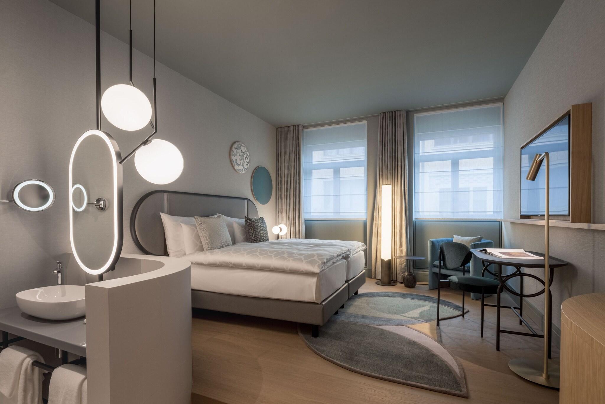 Double Superior King Bed