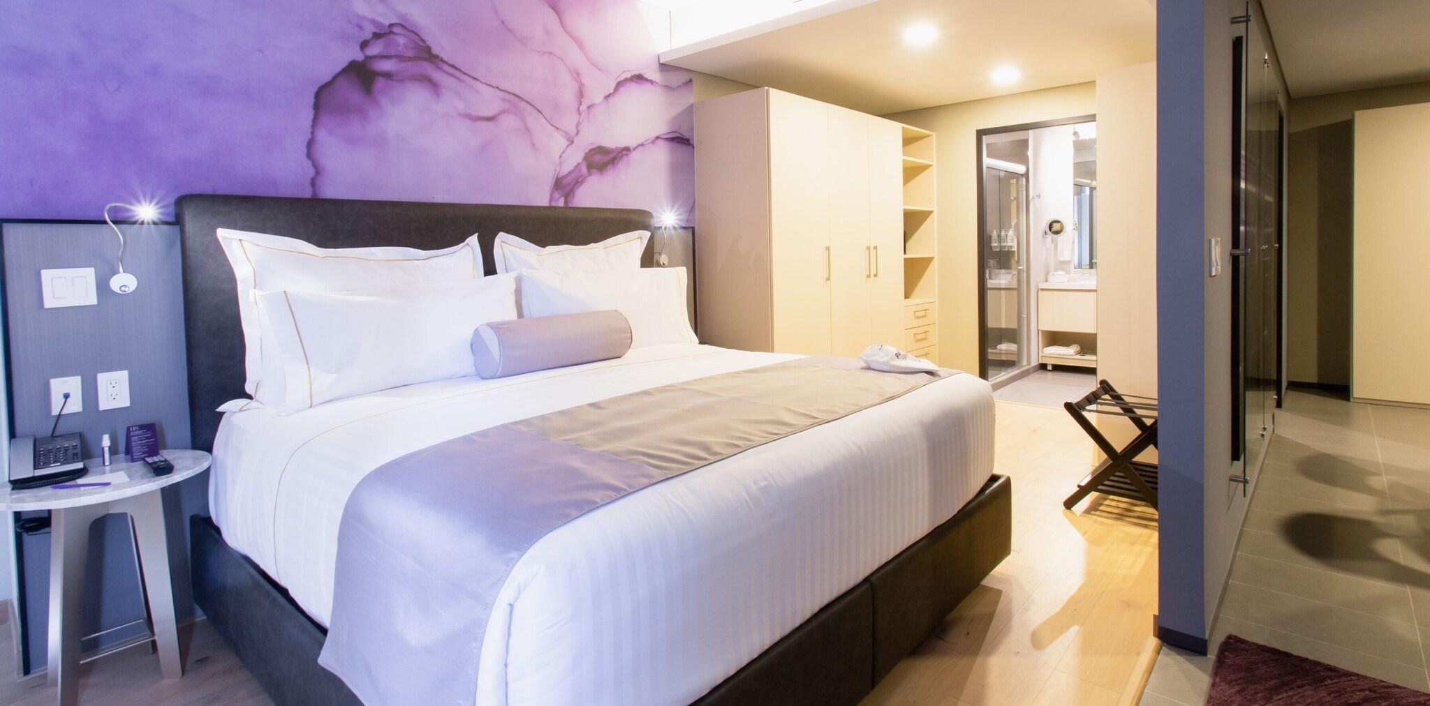 Double Queen Size Bed