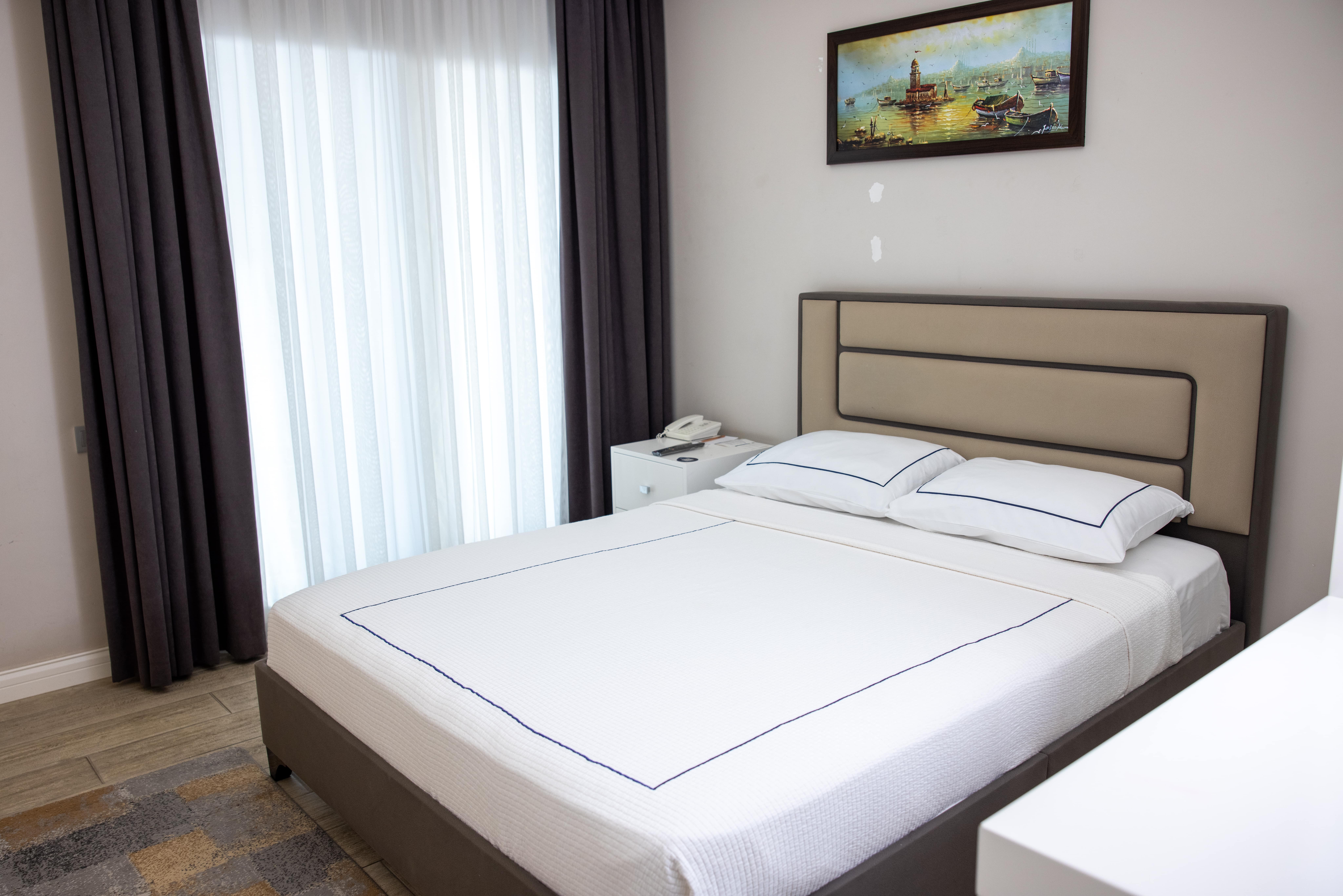 Double Connecting Room