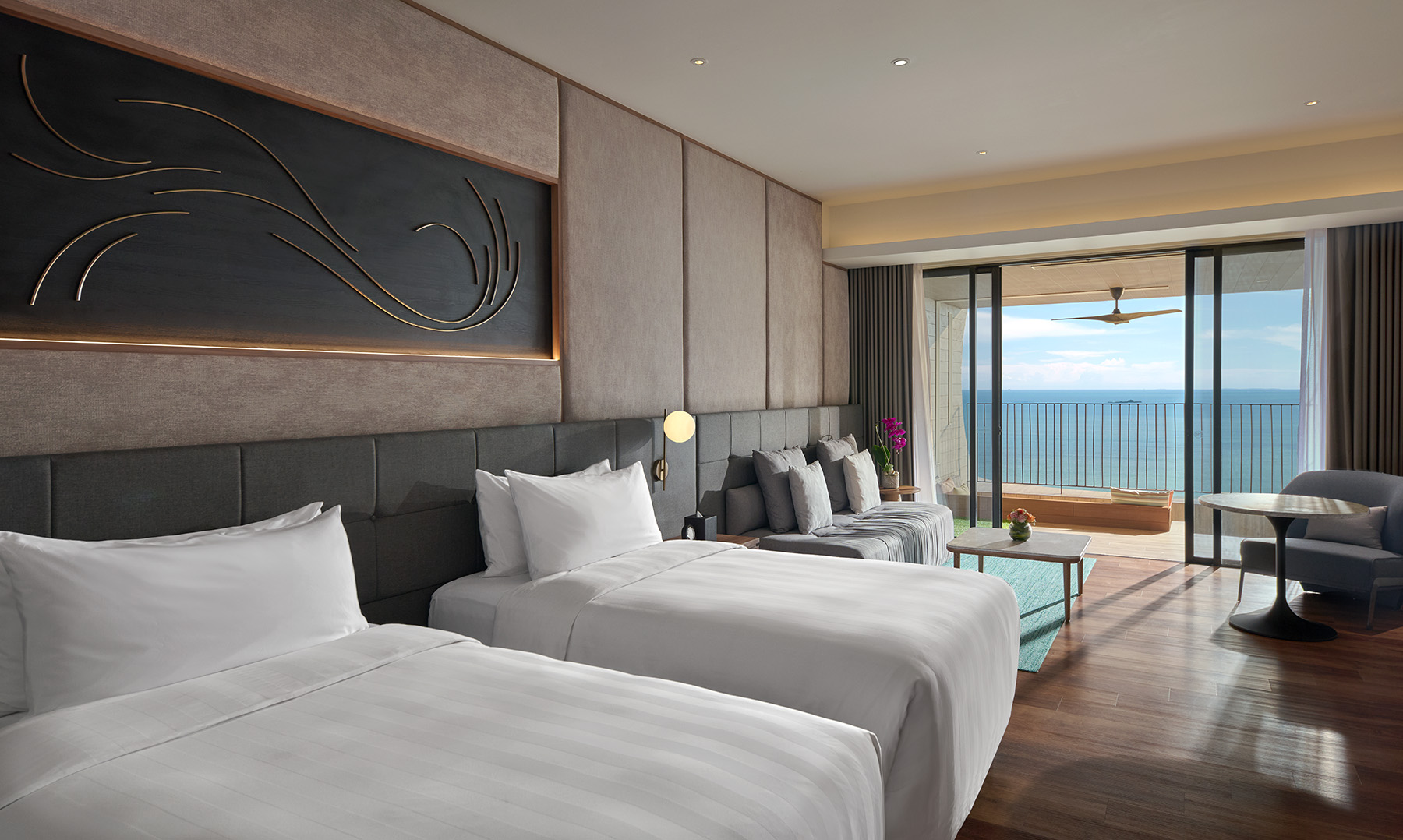 Twin Premier with Views