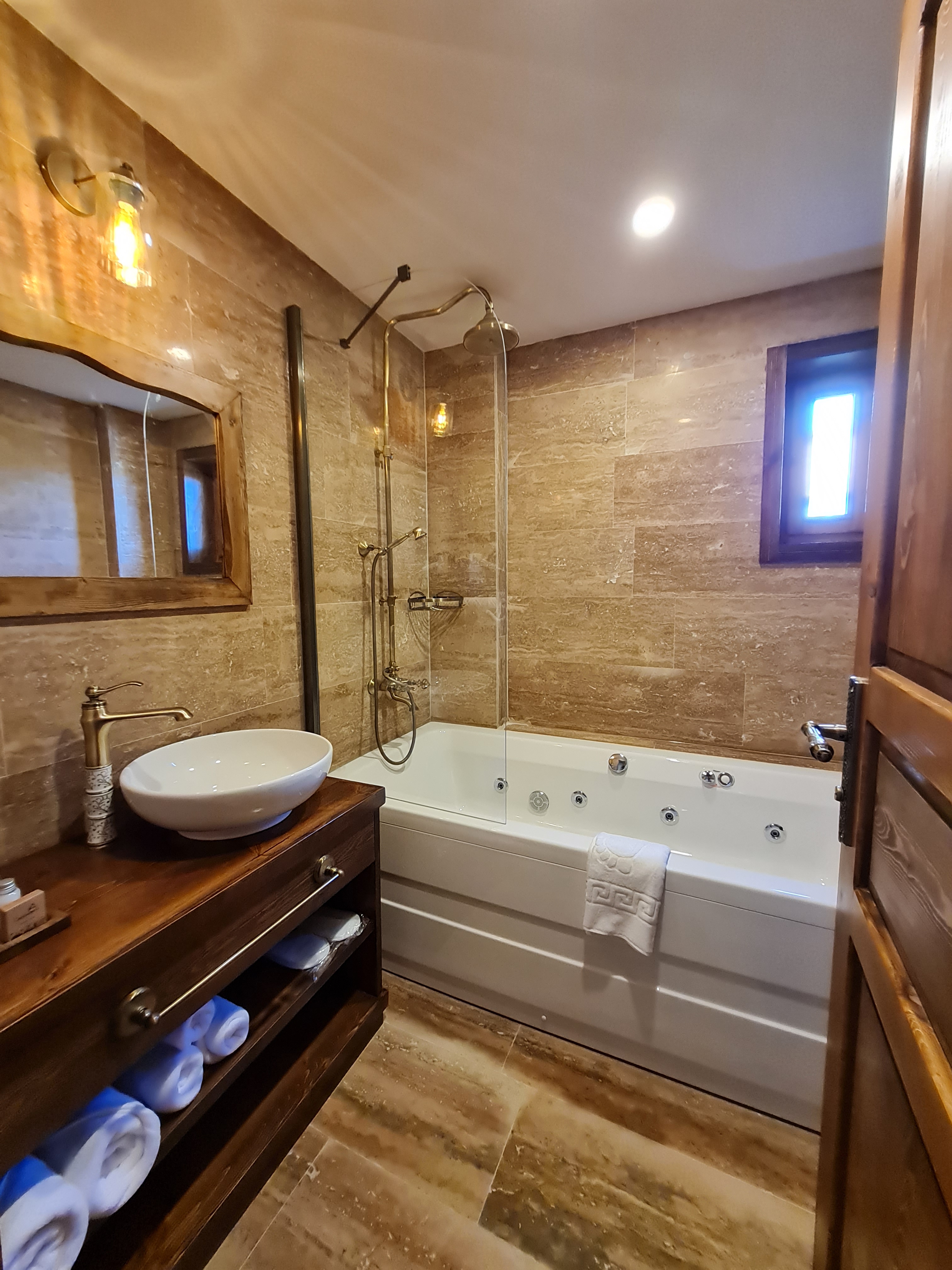 Double or Twin with Jacuzzi