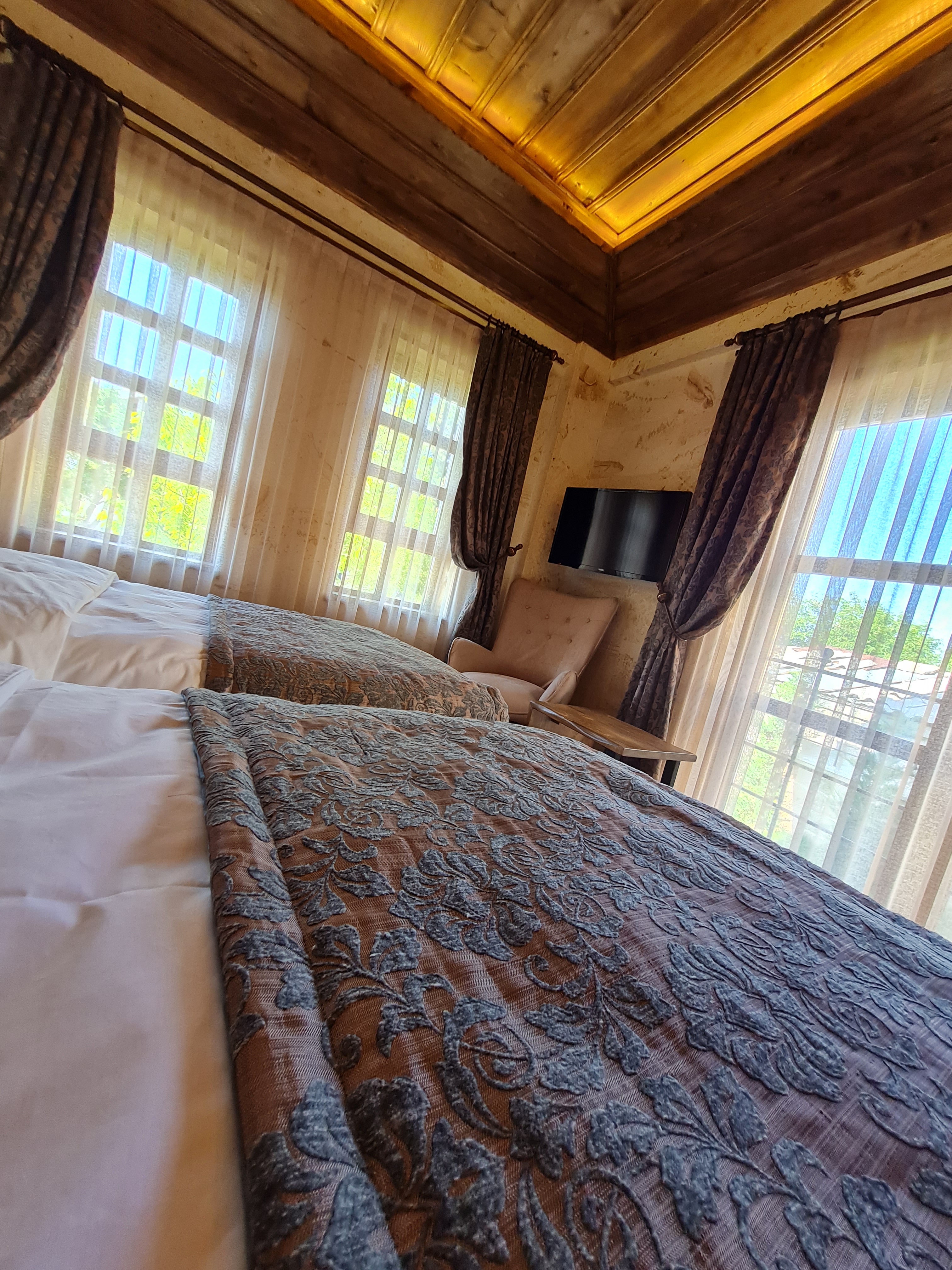 Double or Twin Deluxe