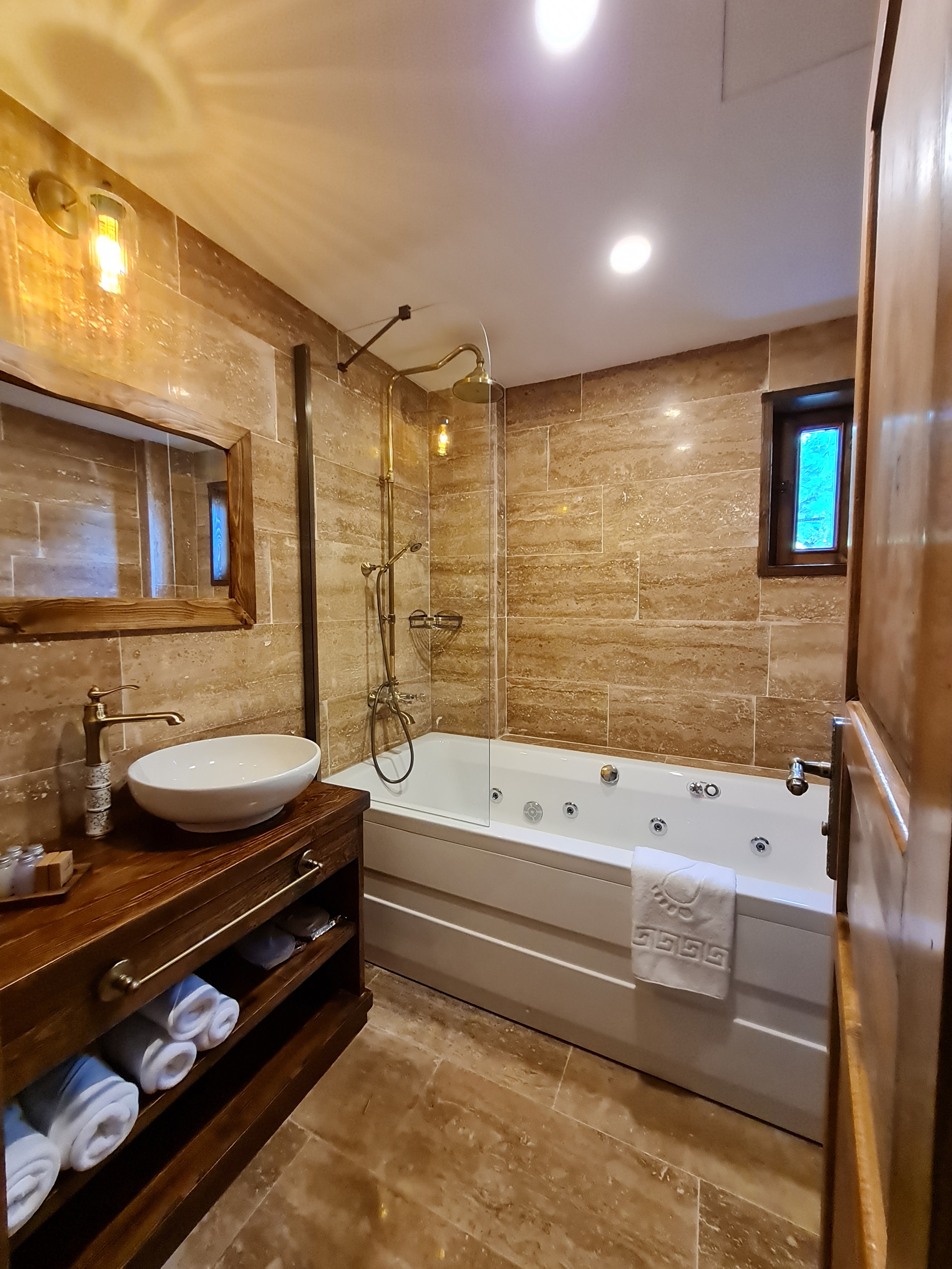 Double or Twin Deluxe