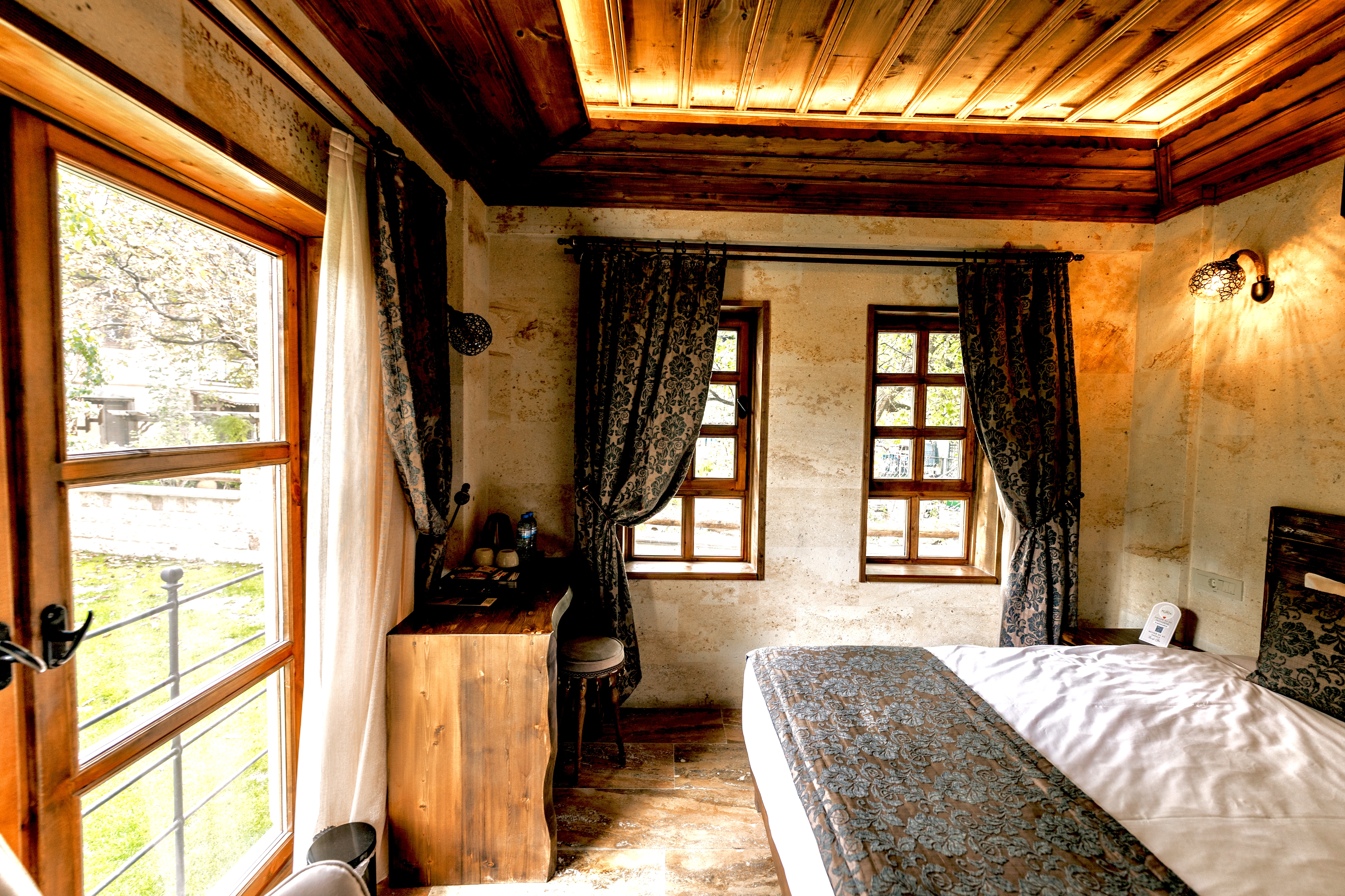 Double or Twin Superior King Bed