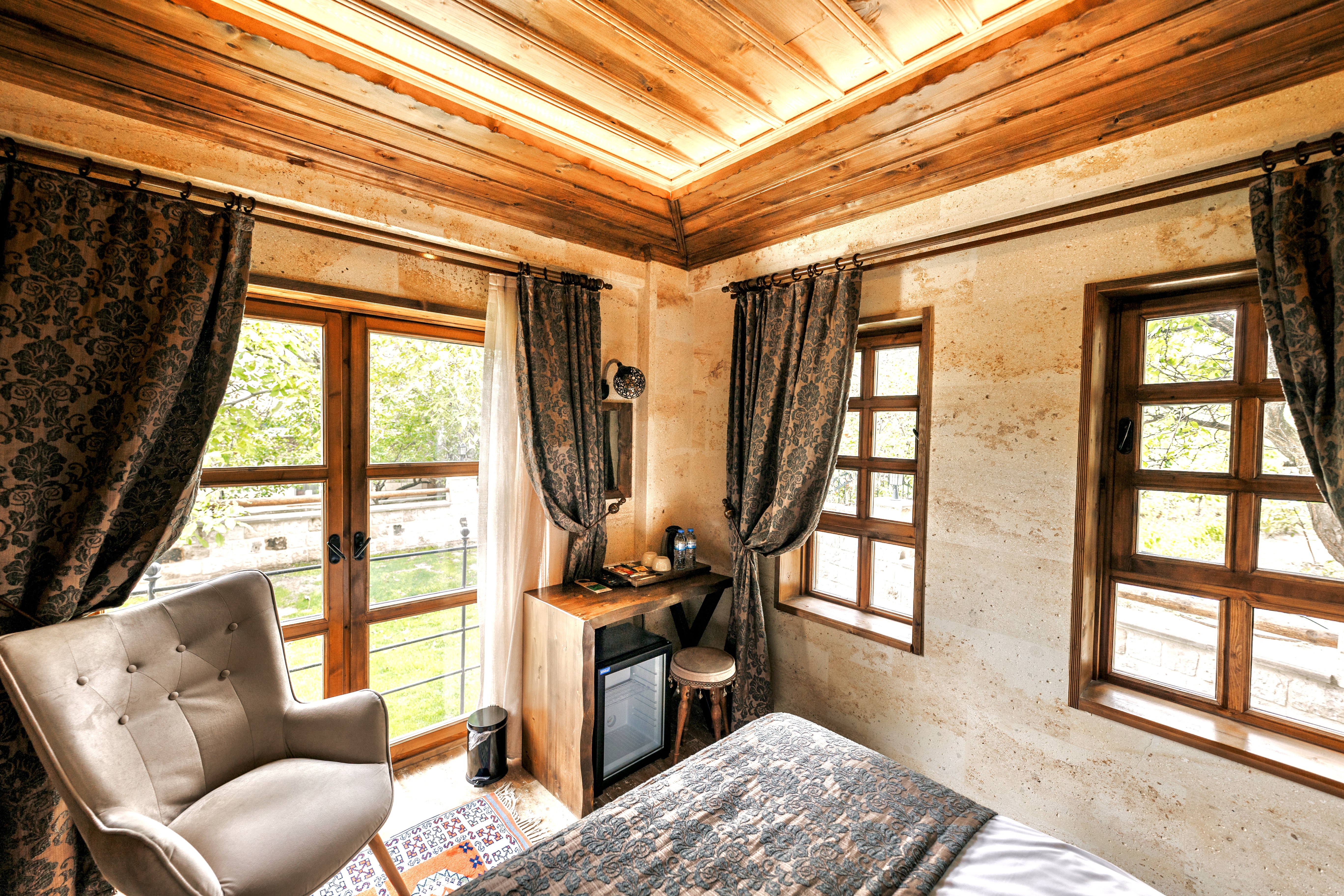 Double or Twin Superior King Bed