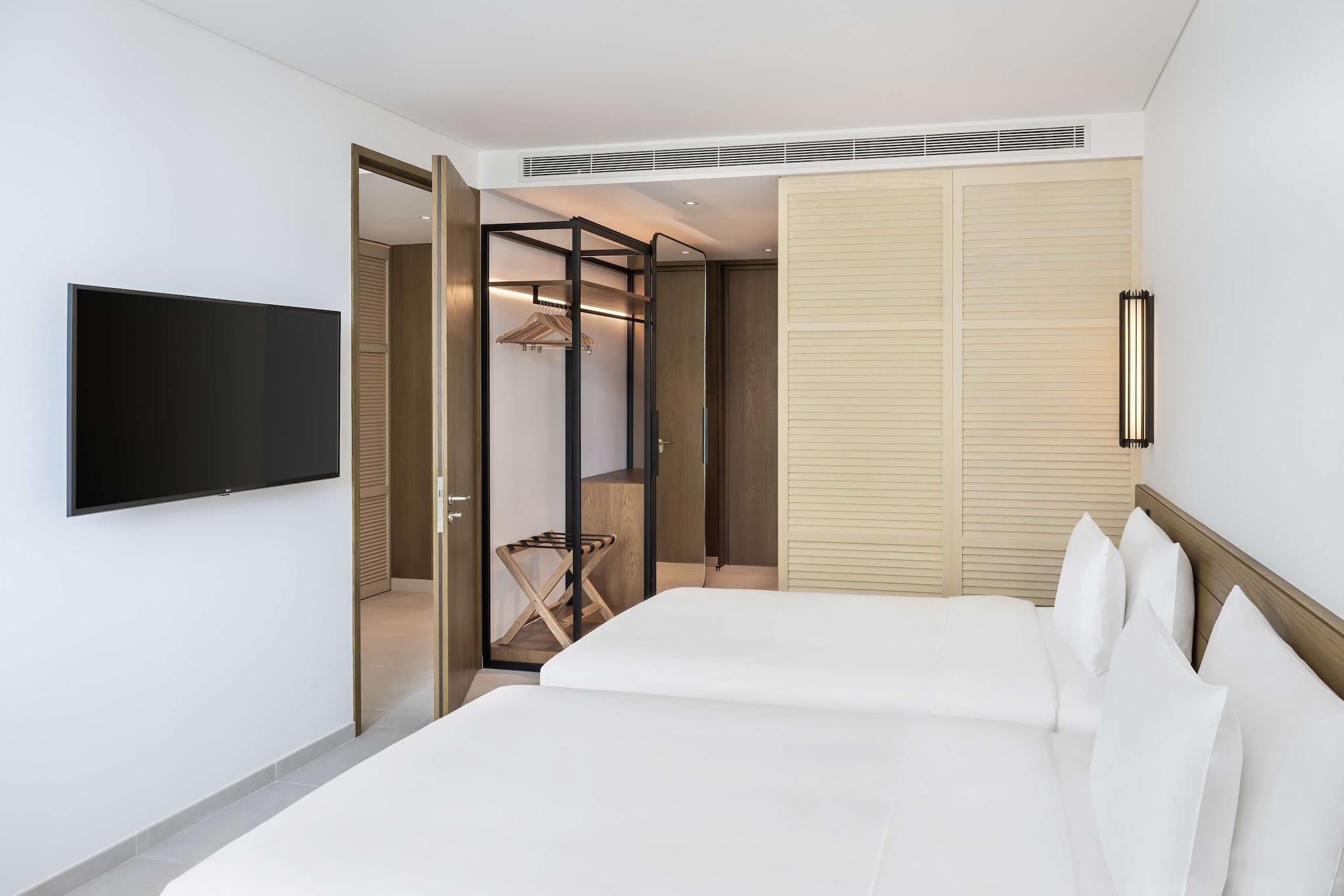 Double Superior King Bed