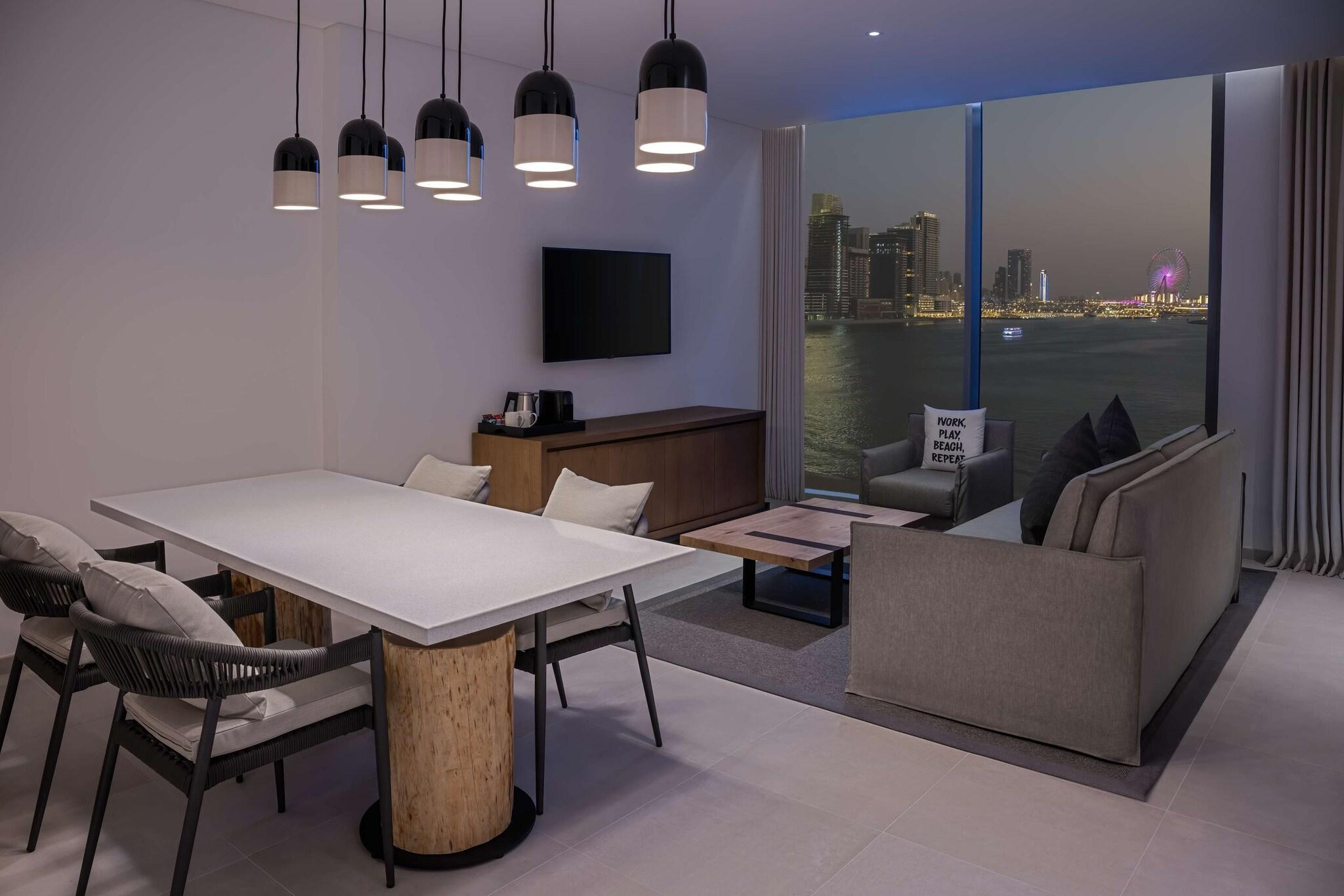 Suite Sea View King Bed