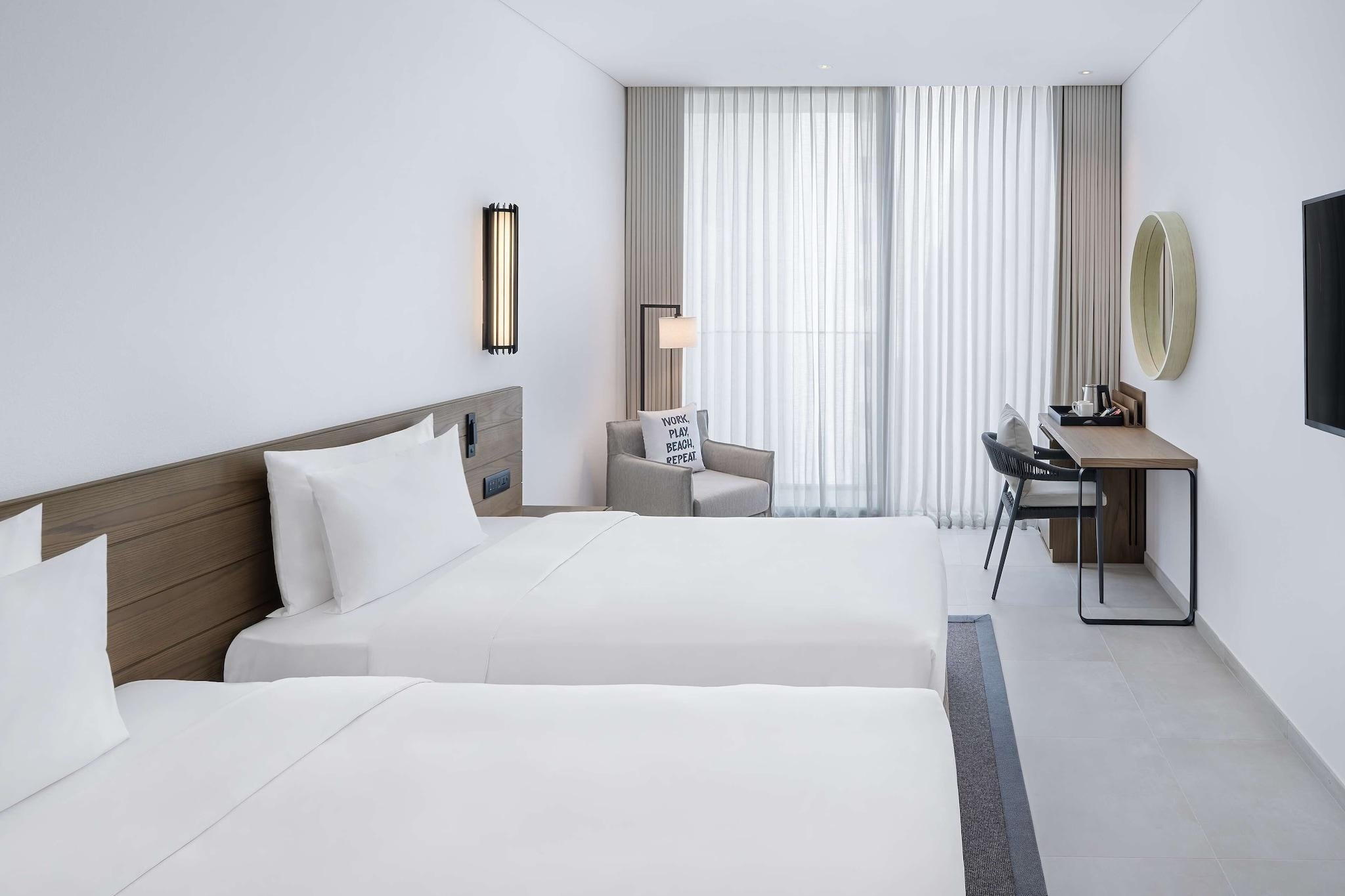 Suite Sea View King Bed