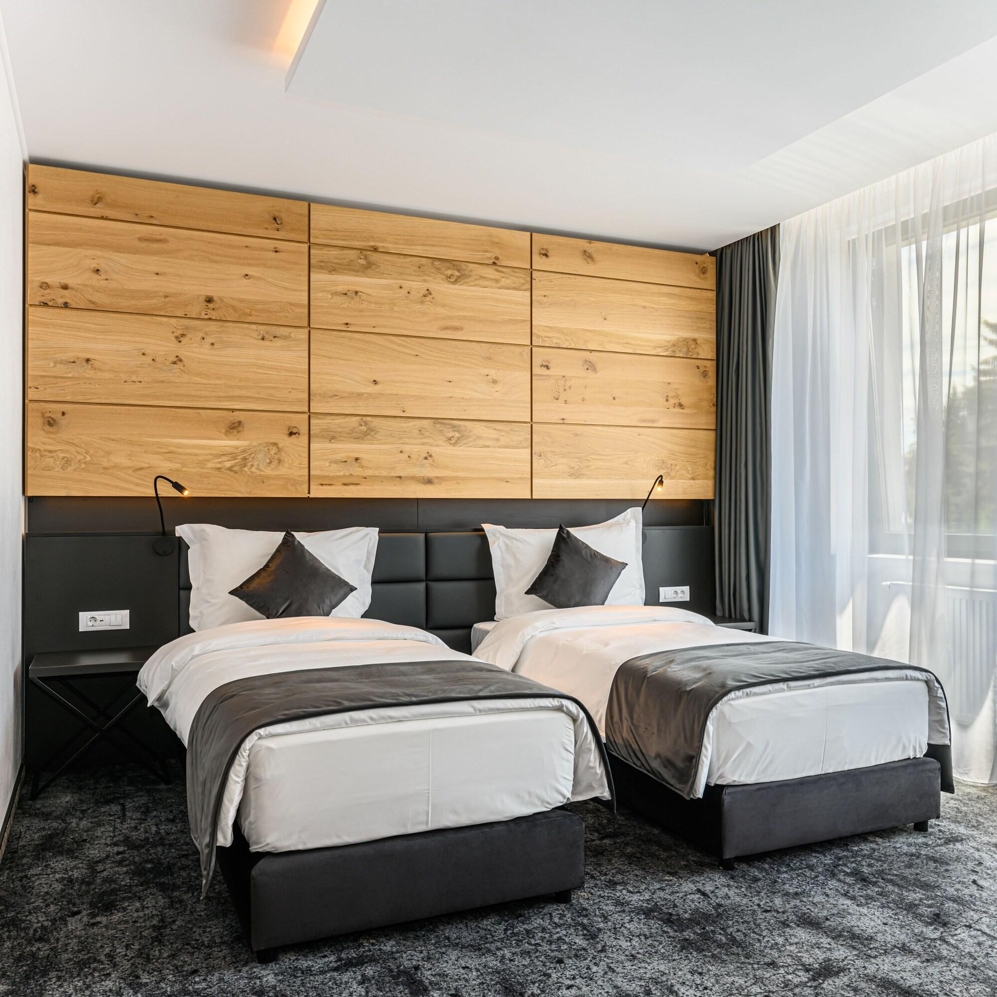 Family Room Executive