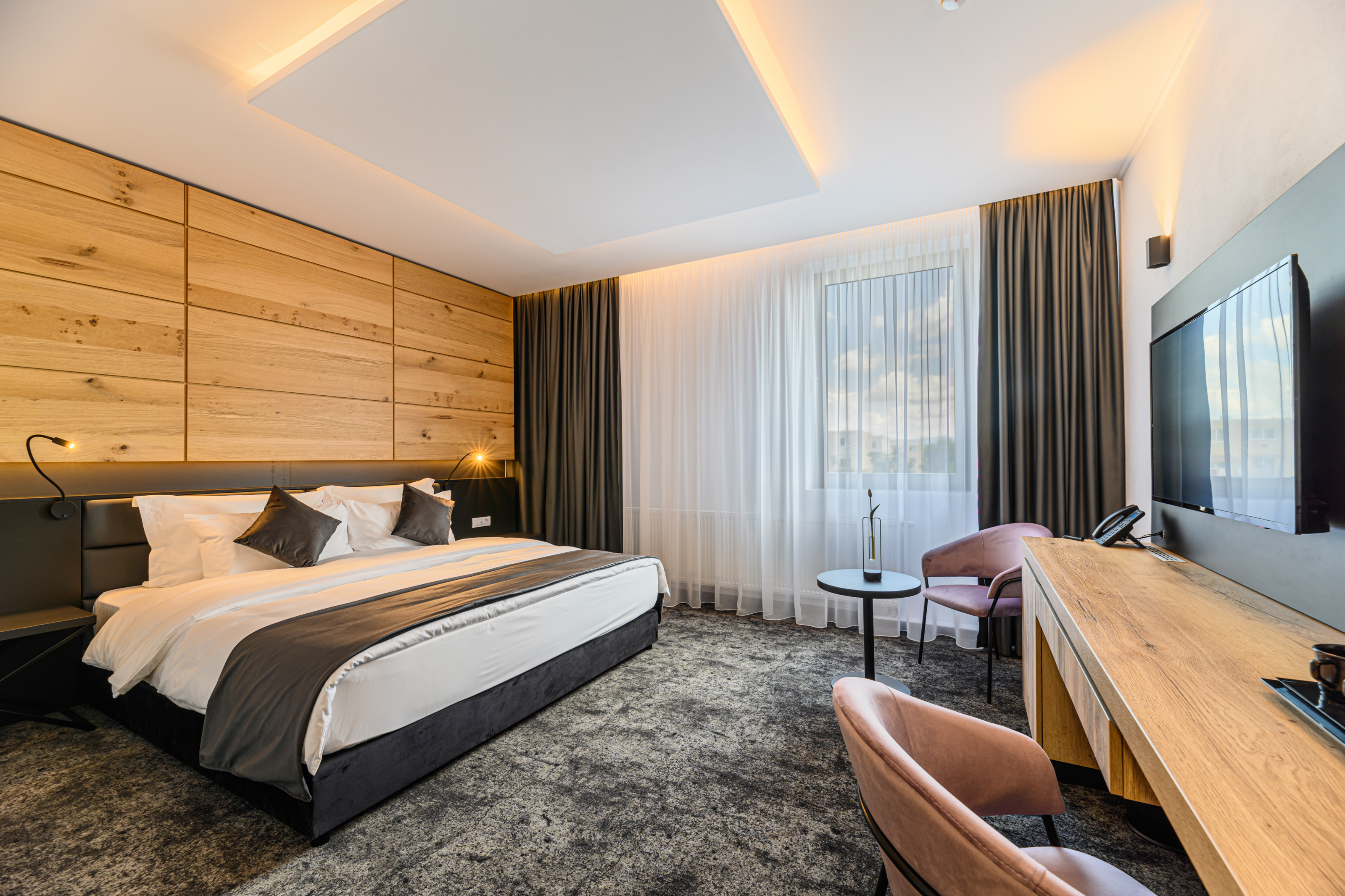 Junior Suite Business