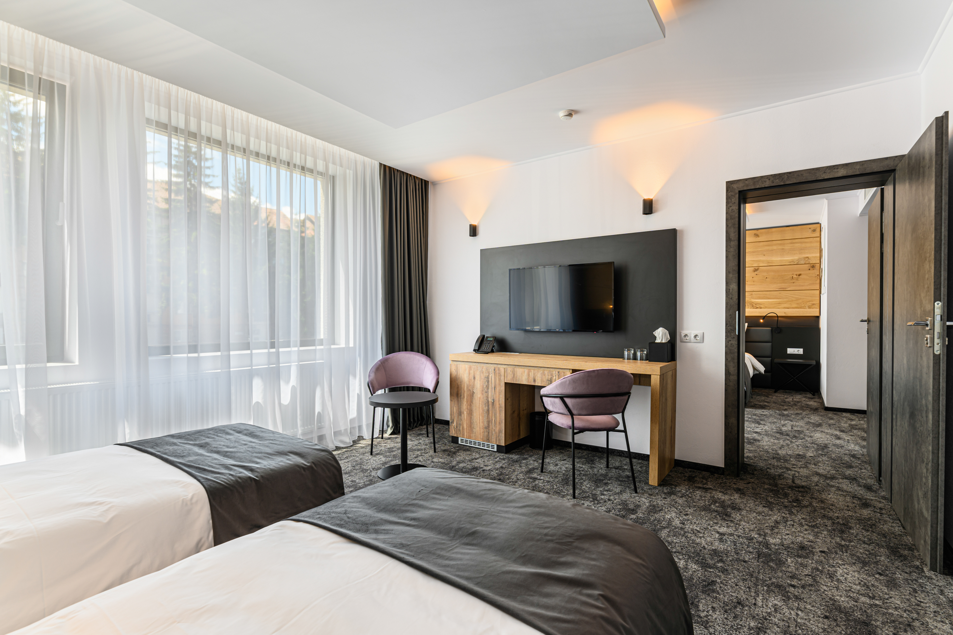 Family Room Connecting Room