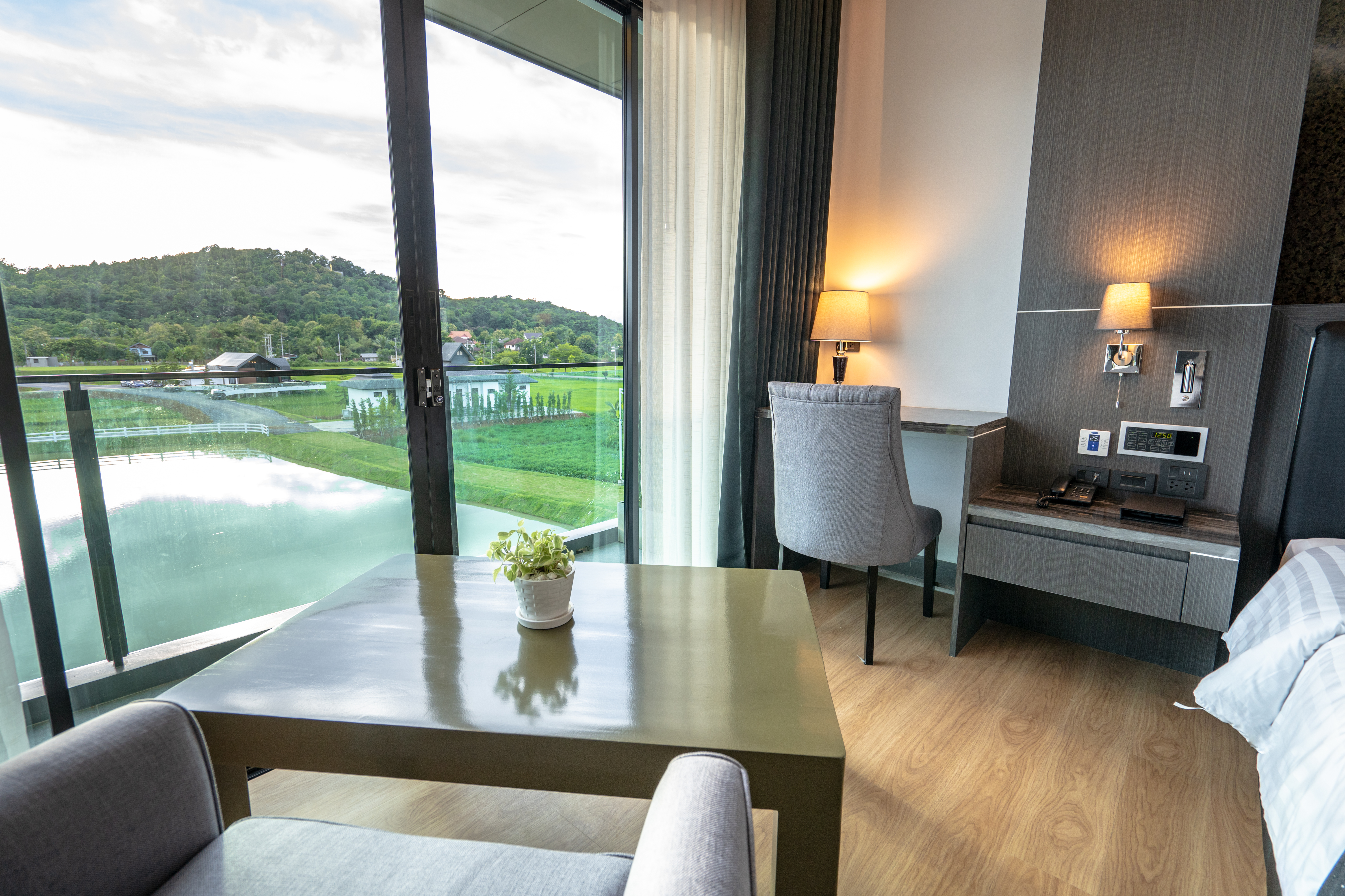 Double Deluxe Mountain View