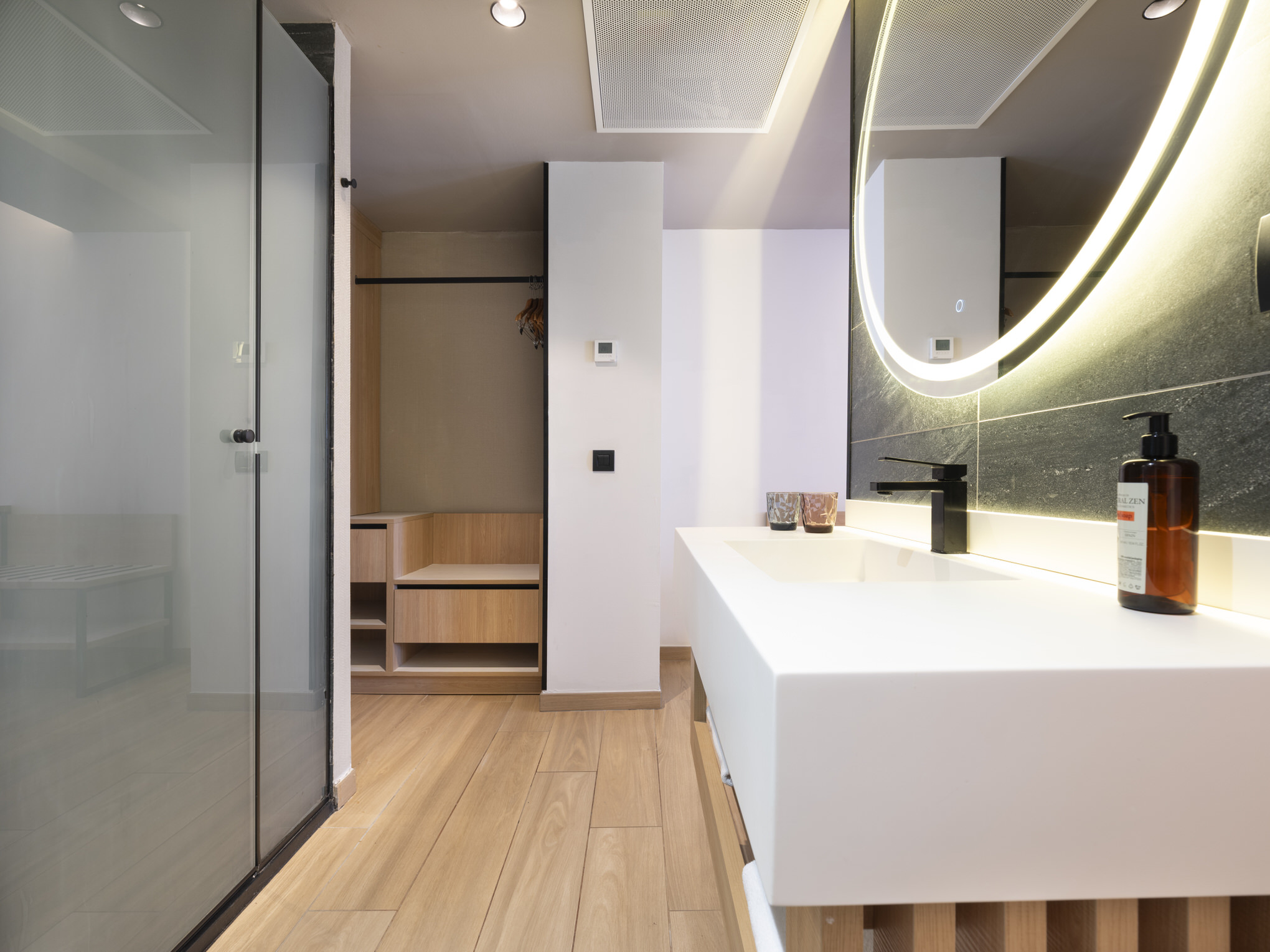 Double or Twin Superior