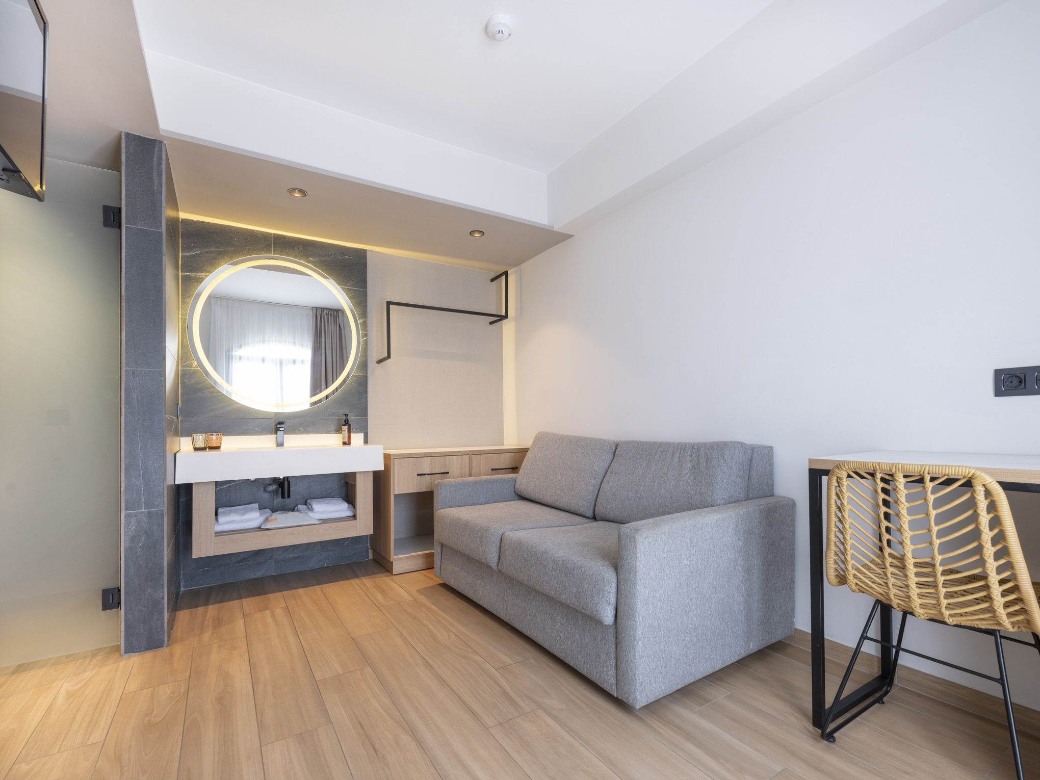 Double or Twin Standard