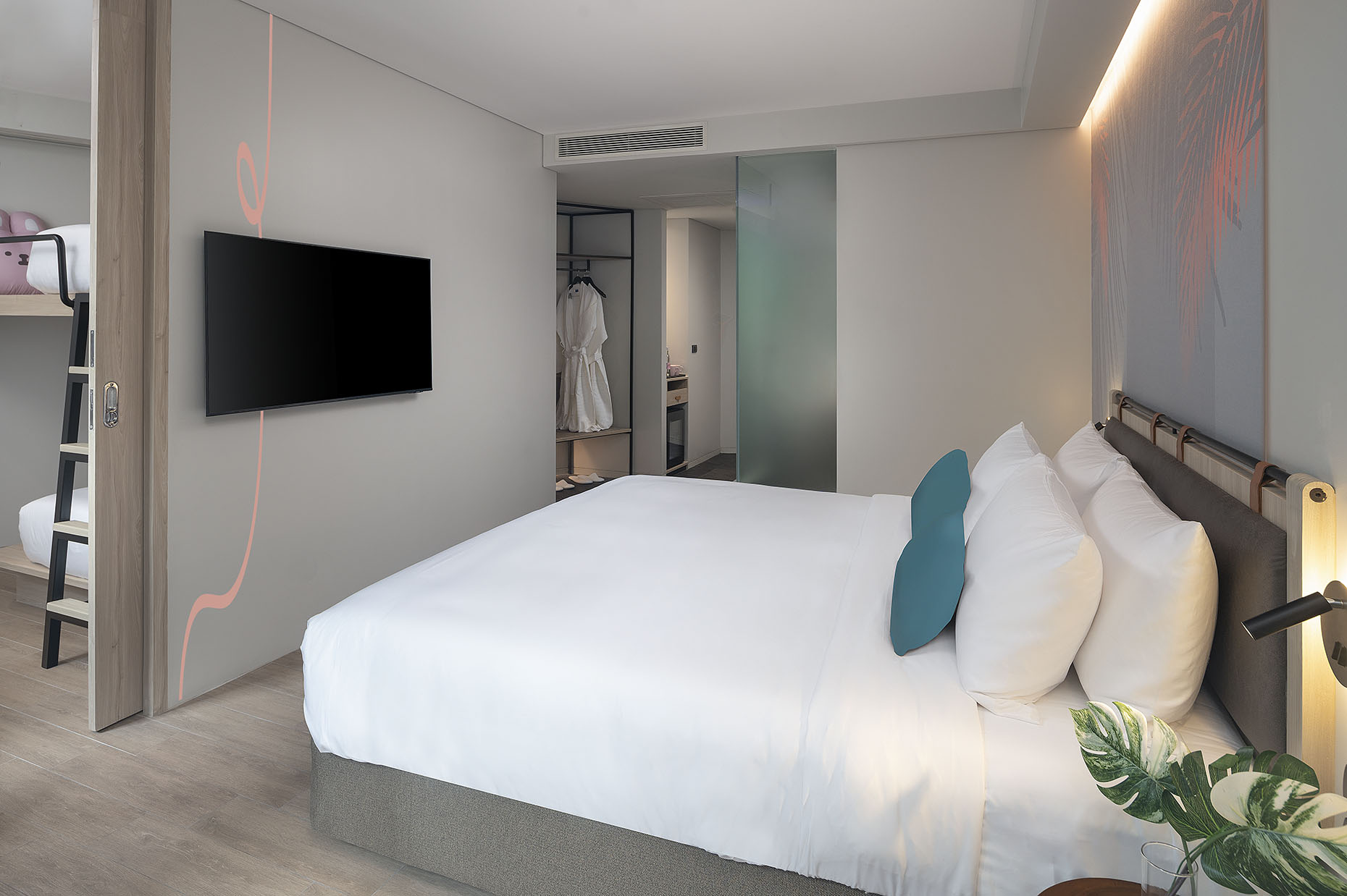 Double or Twin Standard