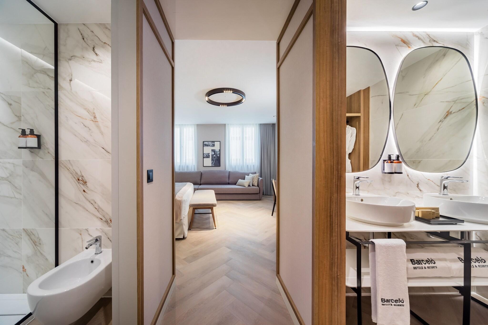 Family Room King Size Bed