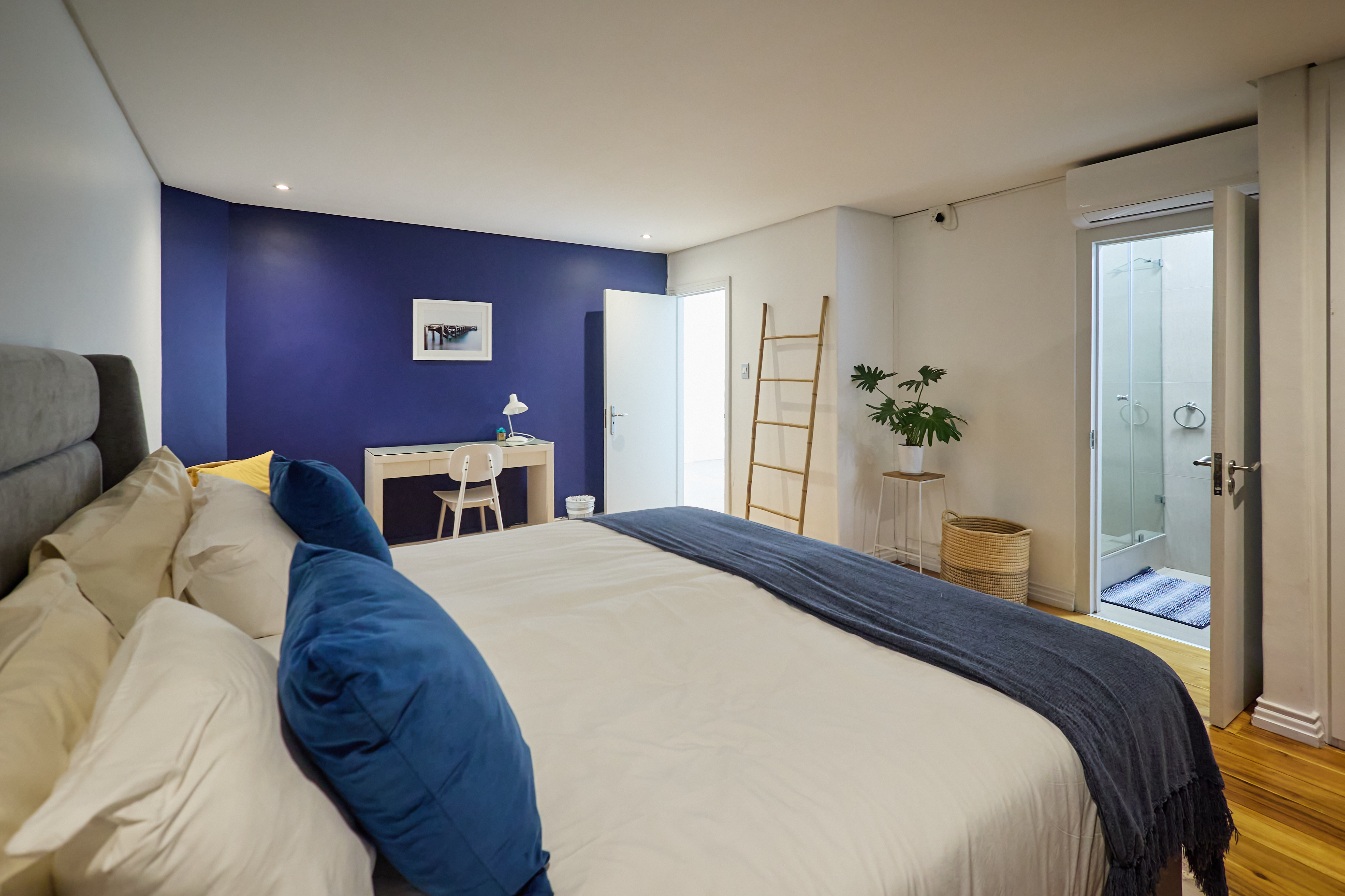 Double or Twin One Bed