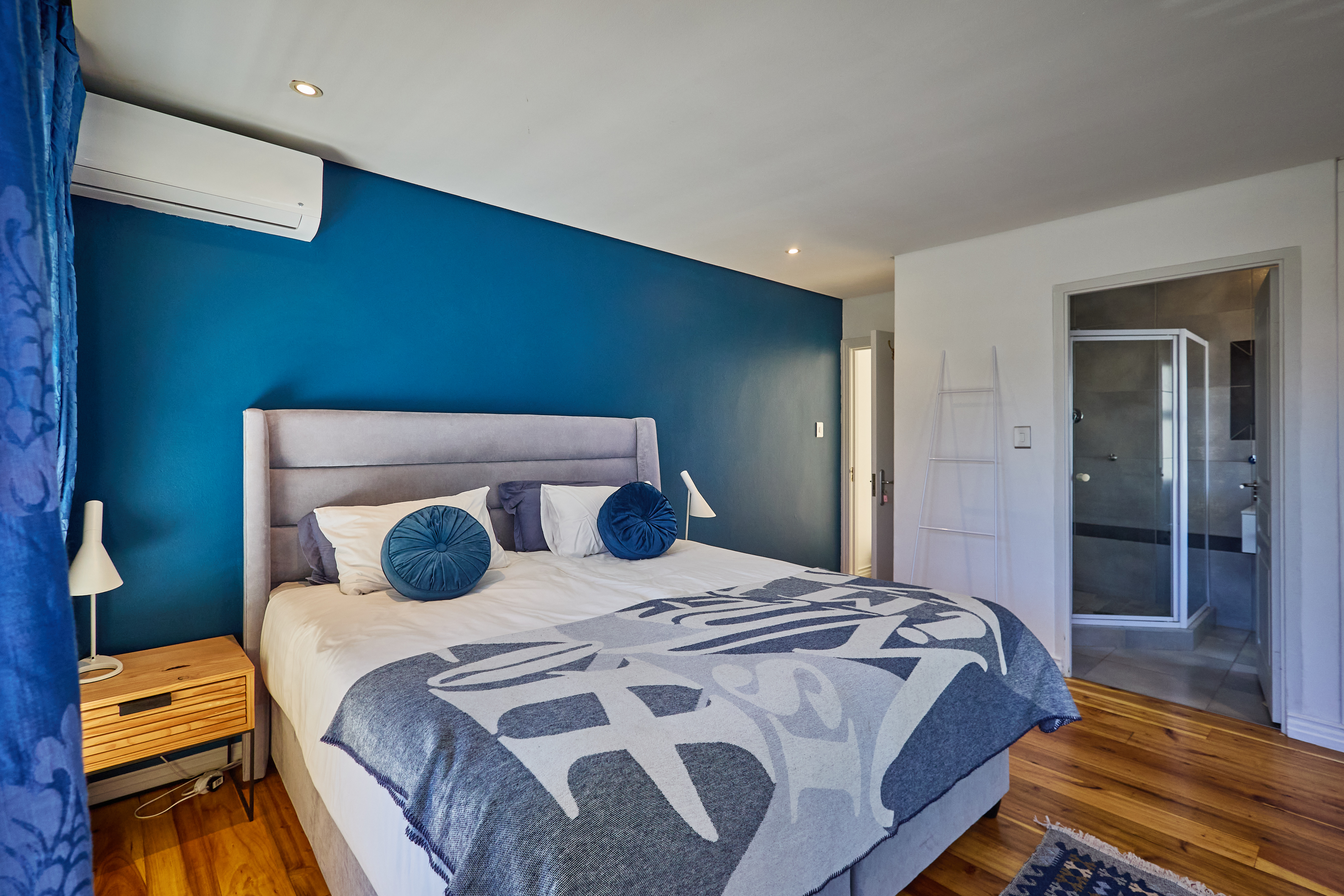 Double or Twin One Bed