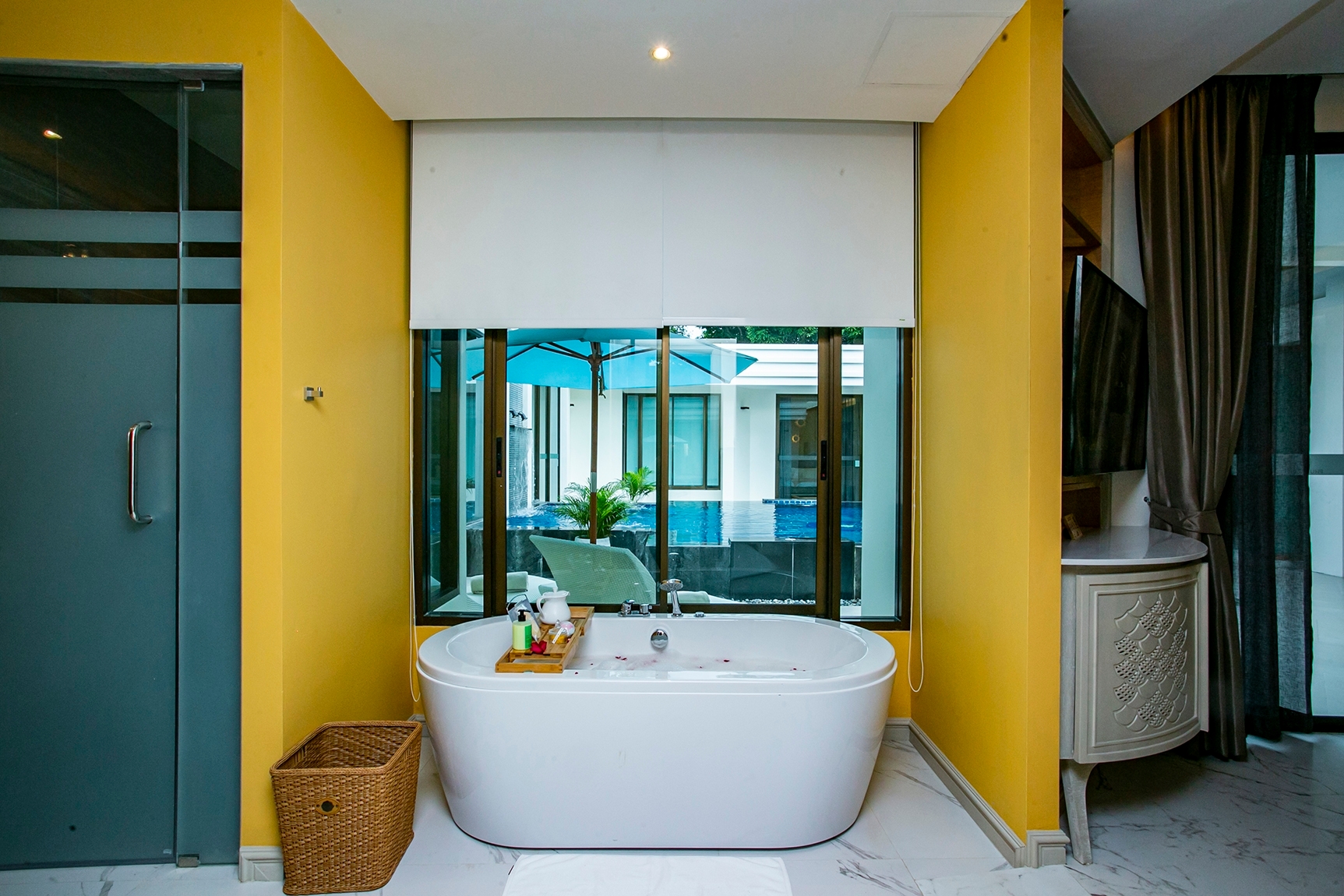 Villa Four Bedrooms with Private Pool