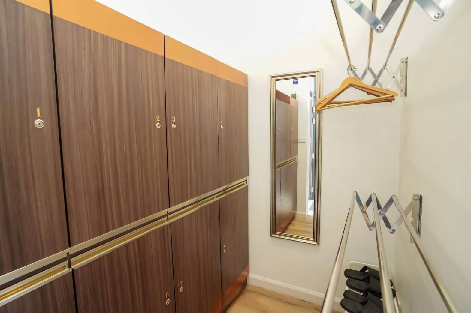 Bed in Dormitory Capacity 8