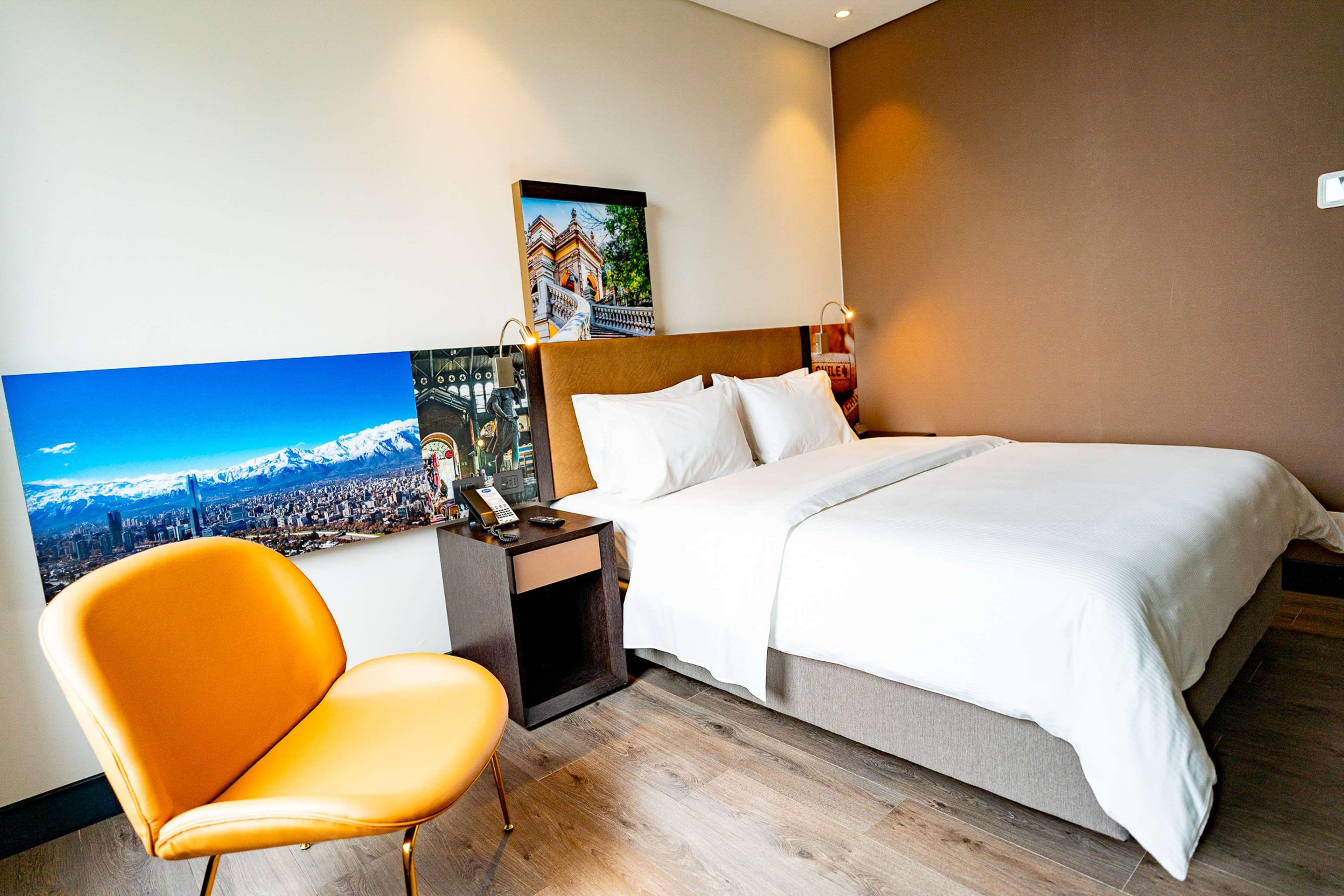 Double Accessible-queen Size Bed