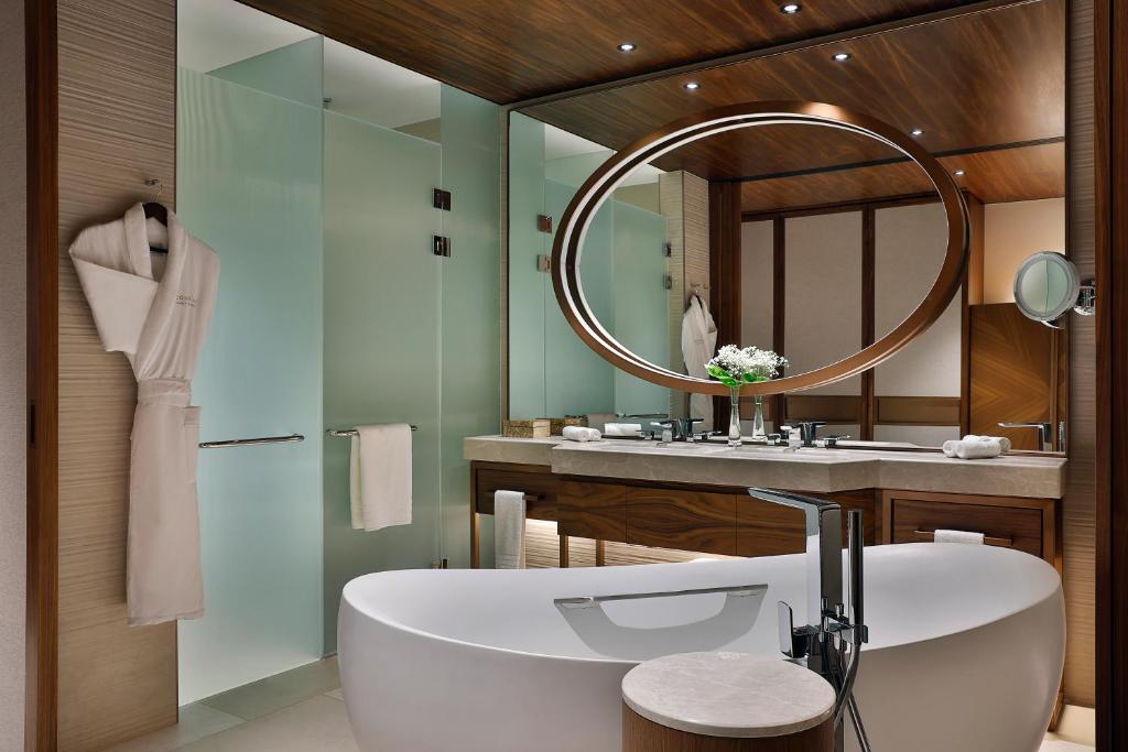 Suite with Private Pool