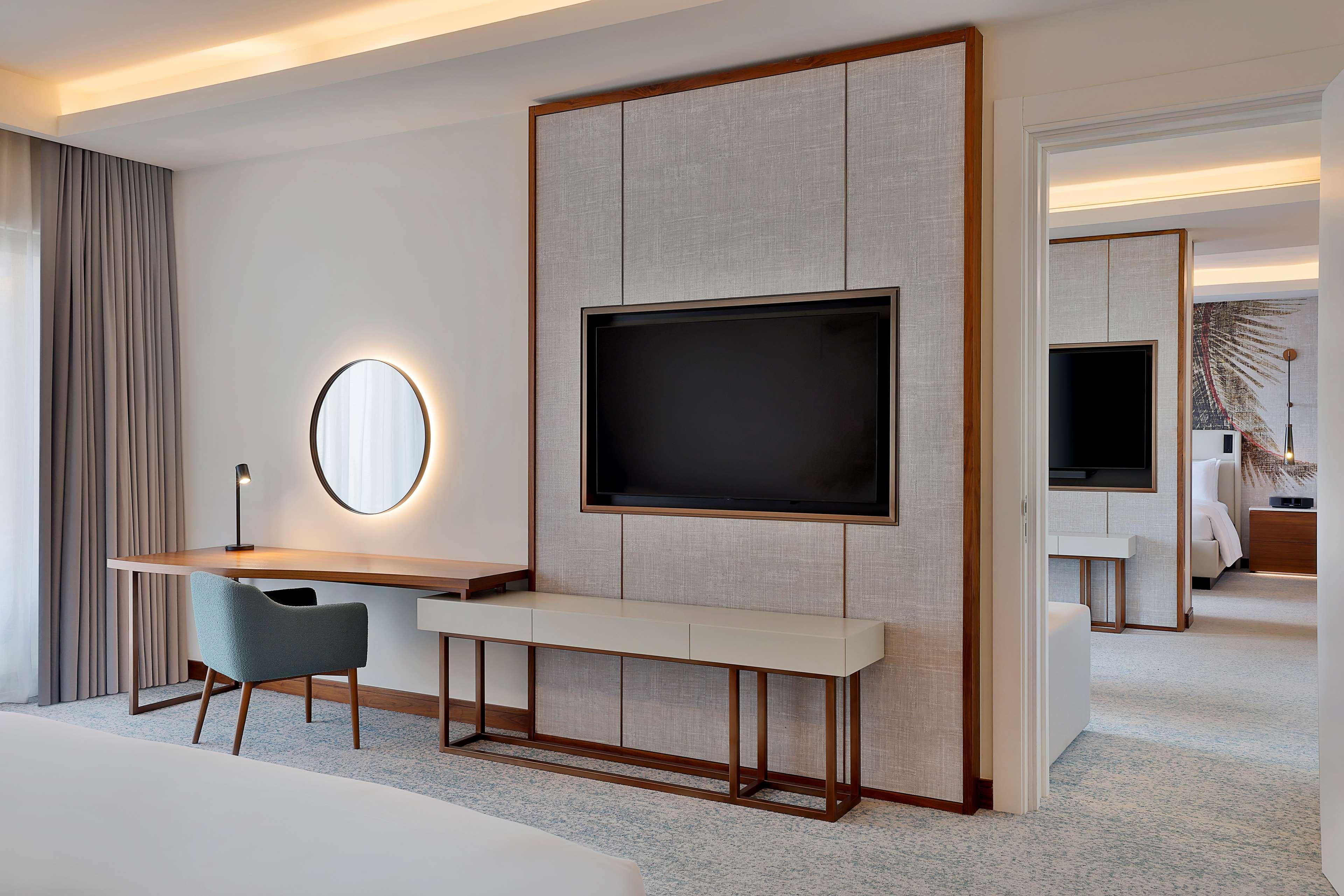 Suite Connecting Room