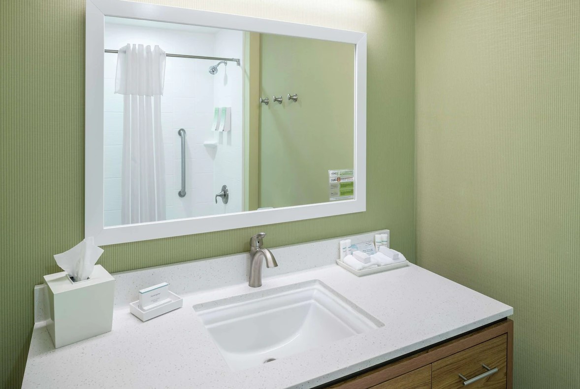 Suite Queen Size Bed