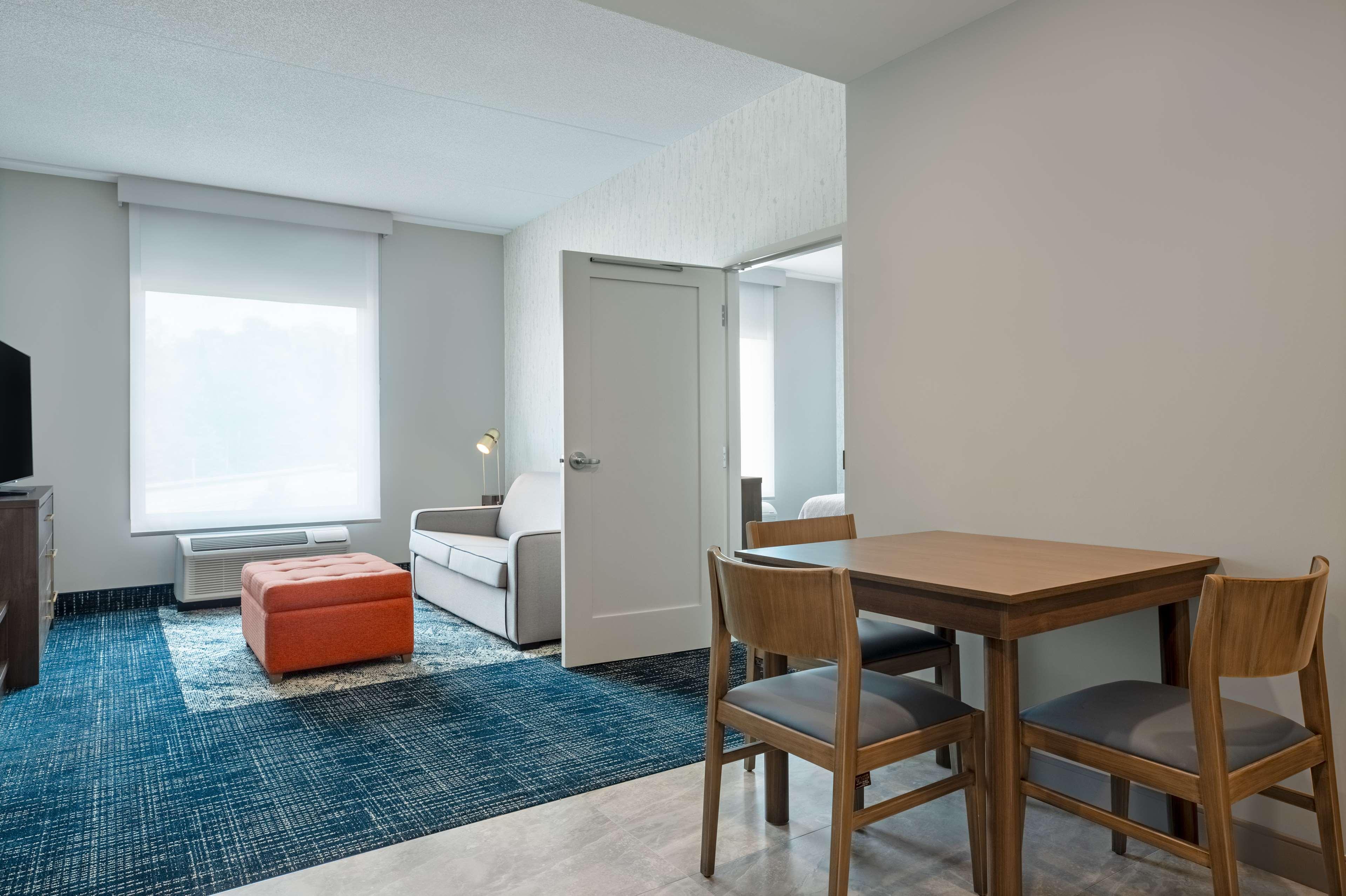 Suite Accessible-queen Size Bed