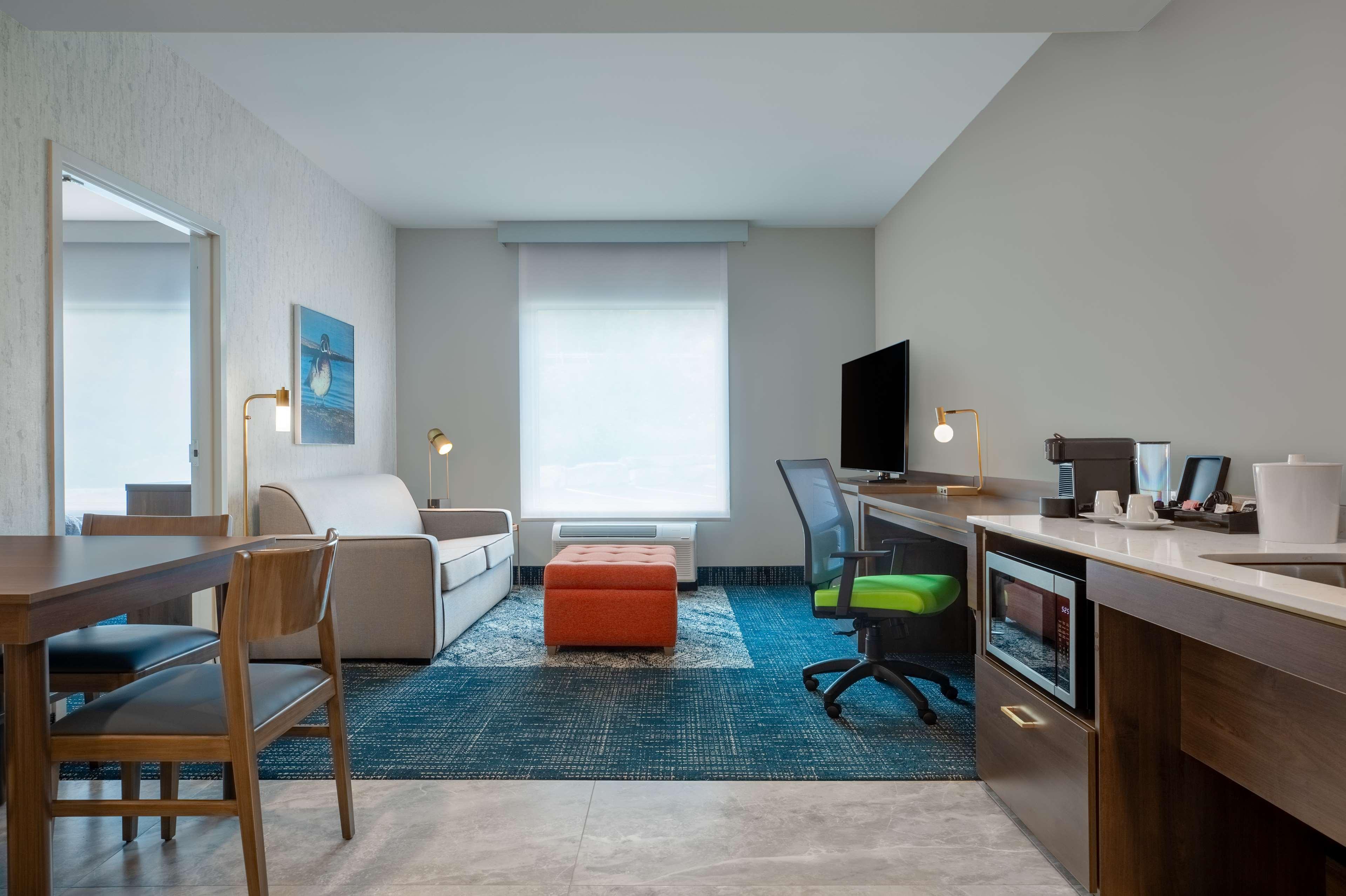 Suite Accessible-queen Size Bed