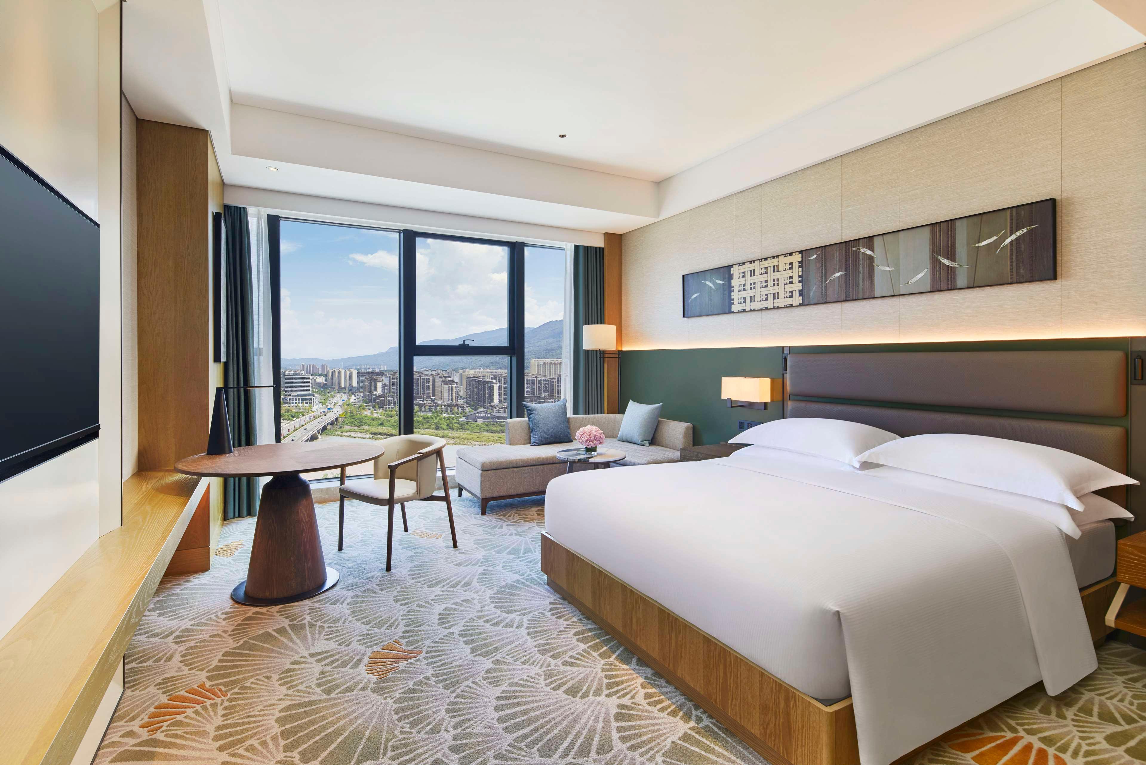 Double Accessible King Size Bed