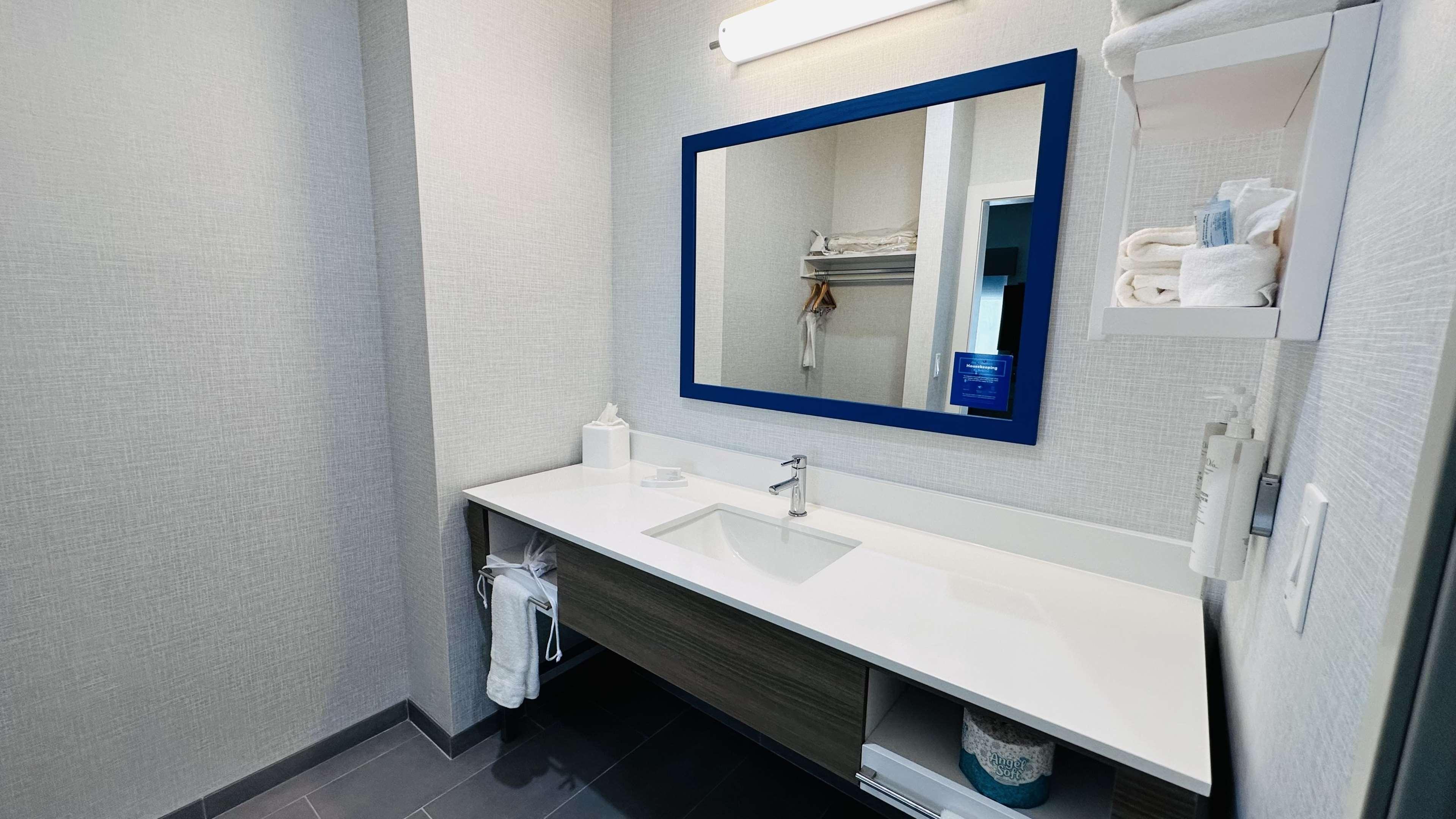 Studio Executive King Bed