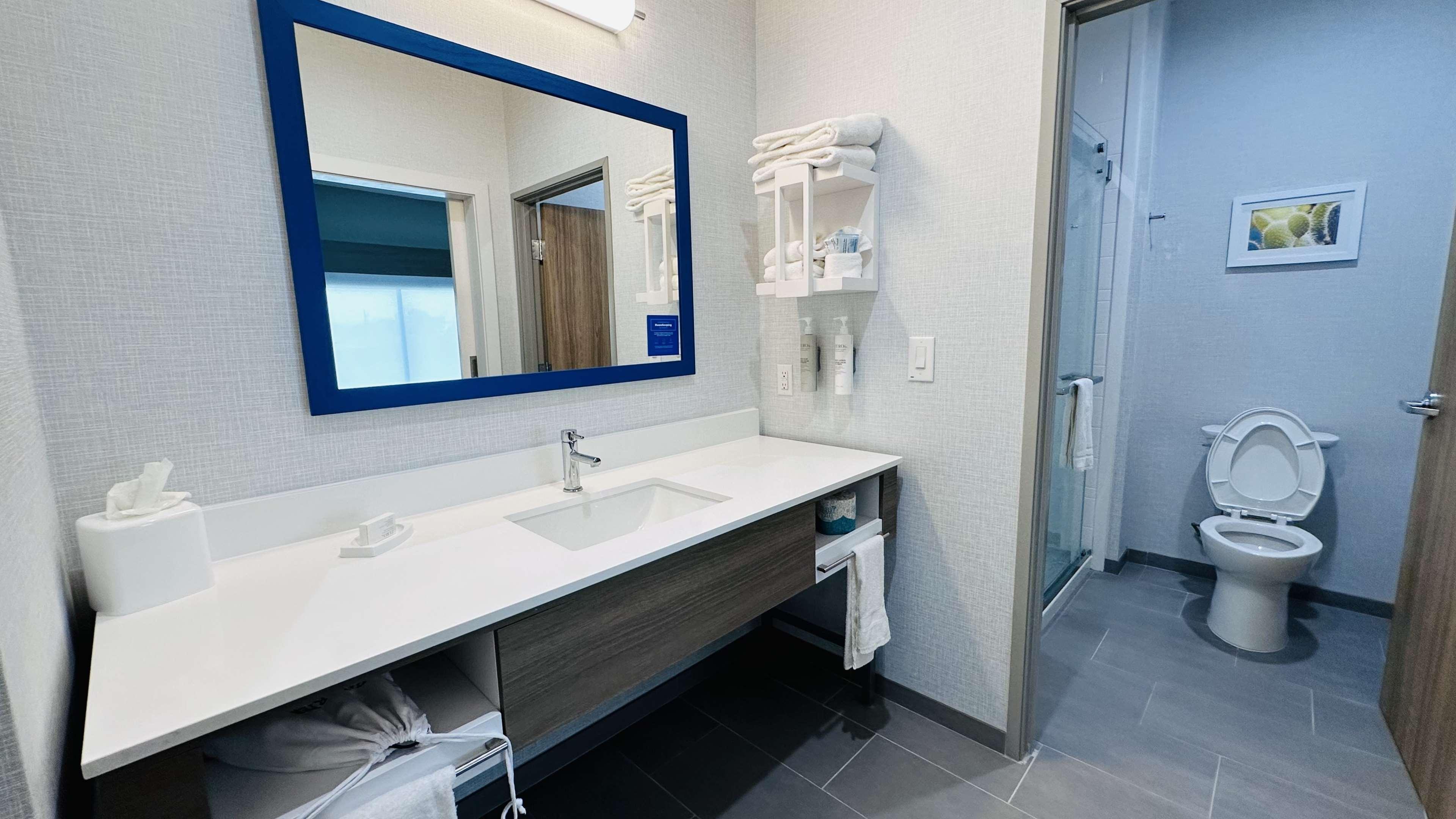 Studio King Size Bed