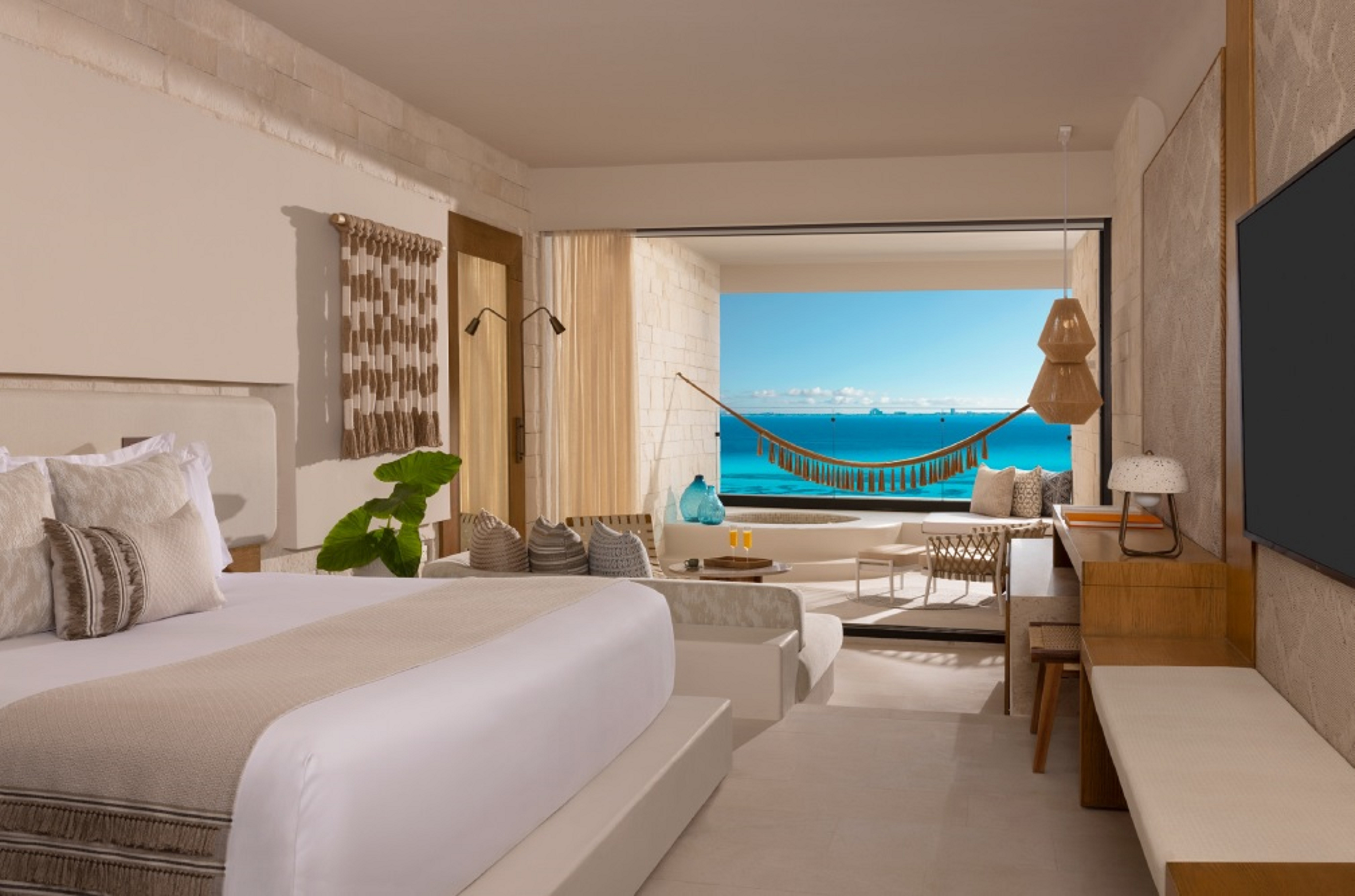 Junior Suite Ocean Front