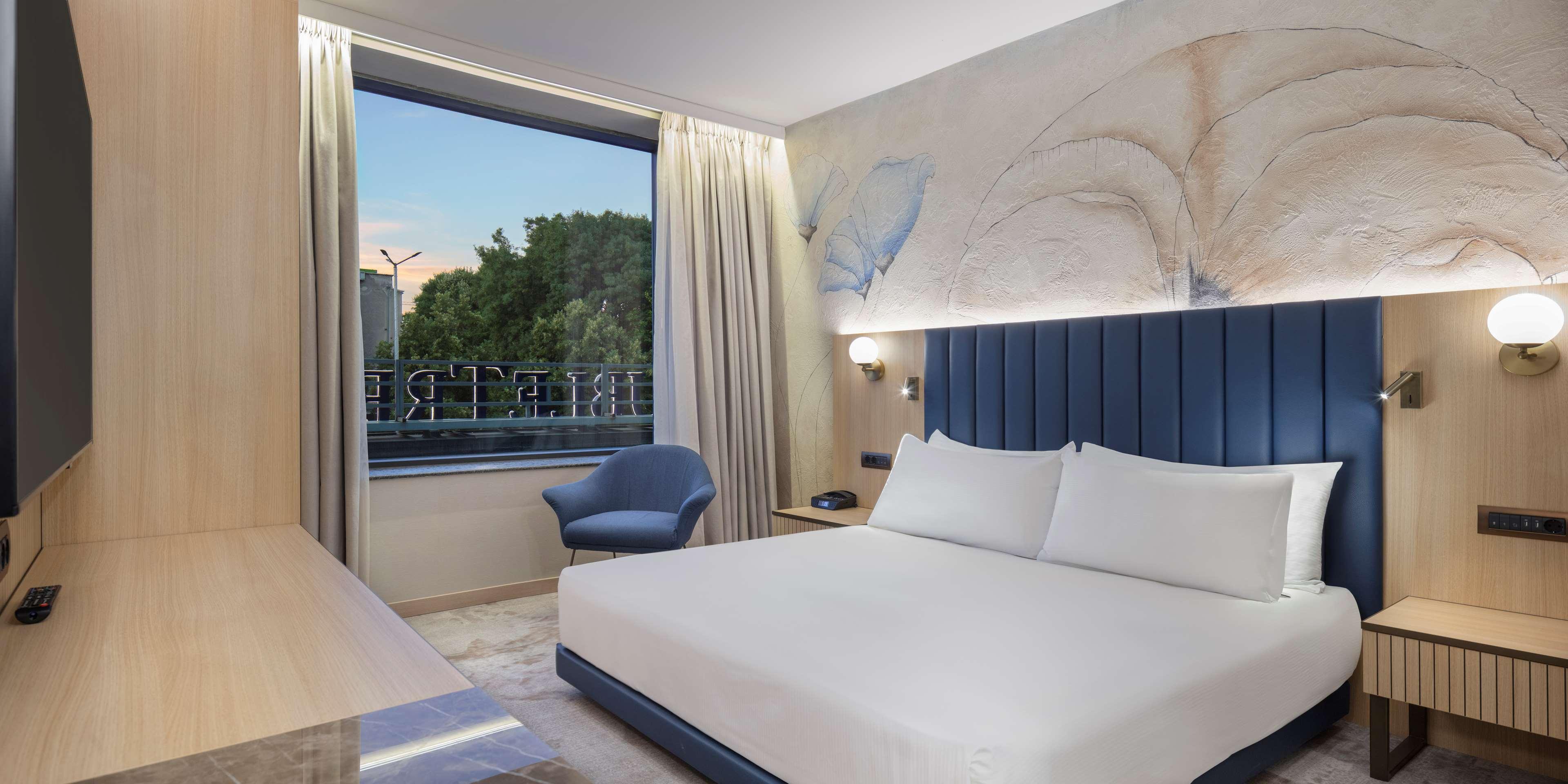 Double Accessible King Size Bed